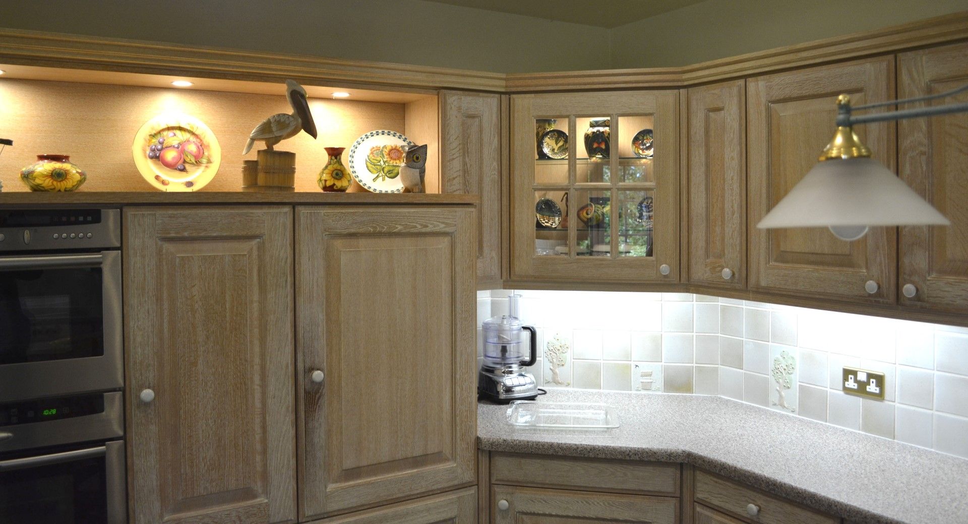 1 x SieMatic Bespoke Solid Wood Limed Oak Fitted Kitchen With Miele, Neff And Gaggenau Appliances - Image 71 of 95