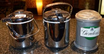 3 x Ice Dispensers Including Gordons Gin and Zojirushi Brands - CL180 - Ref IC108 - Location: London