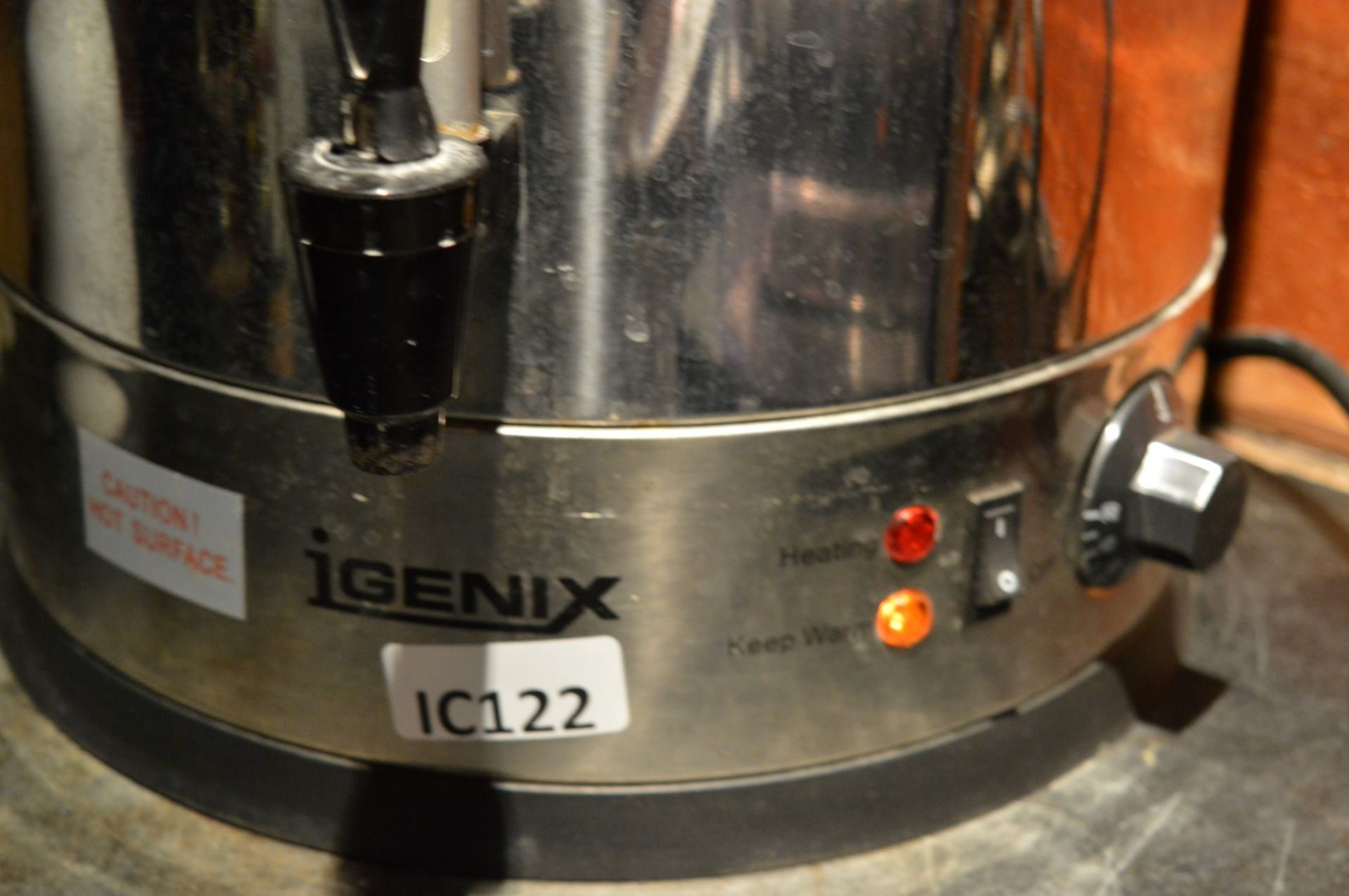 1 x Igenix 30 Litre Tea Urn & Hot Water Dispenser - 240v - CL180 - Ref IC122 - Location: London - Image 2 of 2