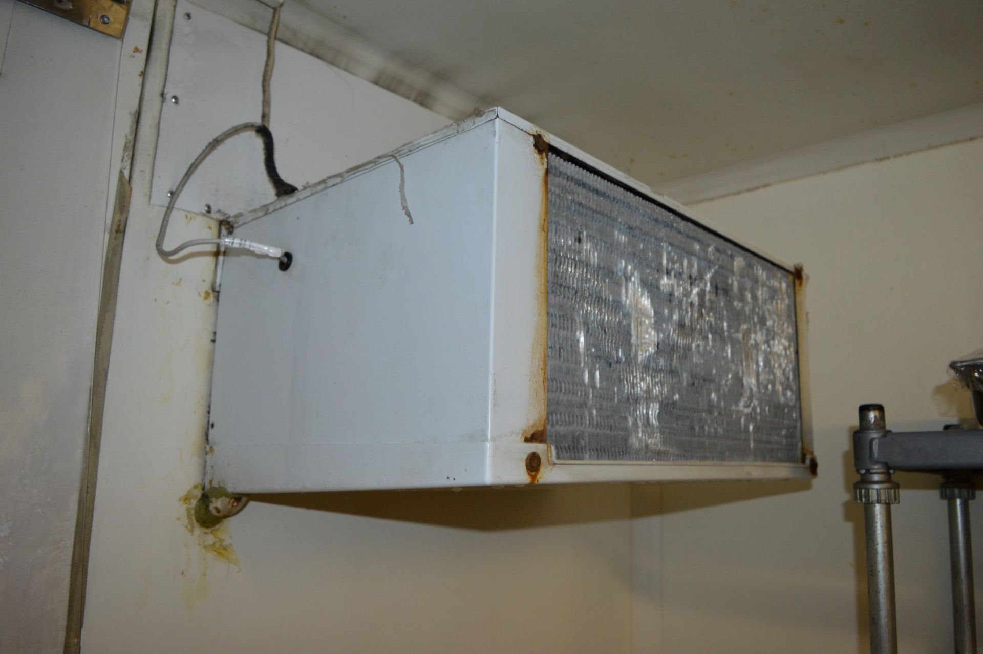 1 x Snow Refrigeration Walk In Chiller - Approx Dimensions: H200 x W240 x D350 cms - CL180 - Ref - Image 7 of 10