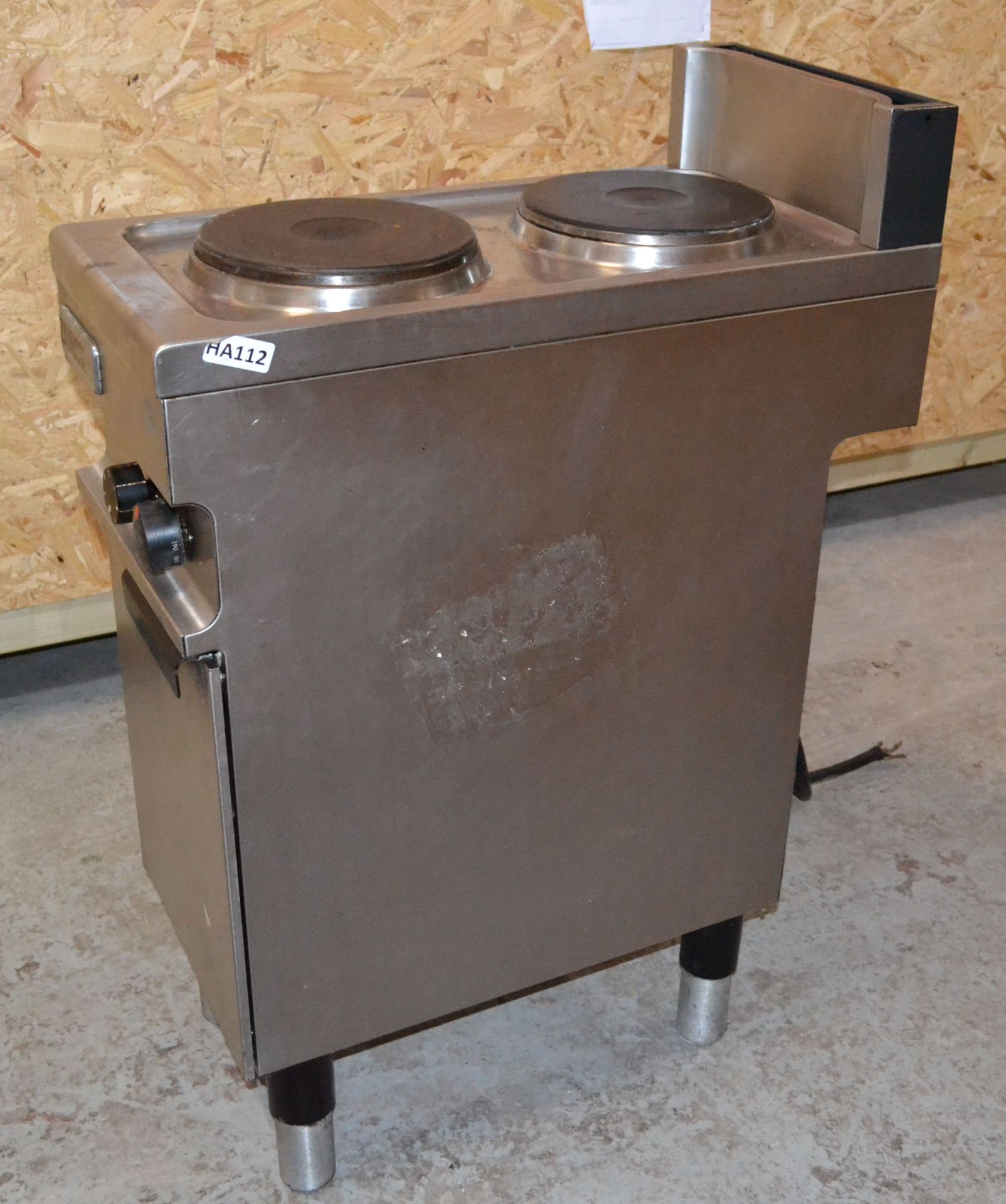 1 x Zanussi Freestanding Hot Plate - 70x35x102cm - Ref: HA112 - CL261 - Location: Altrincham WA14 - Image 3 of 11