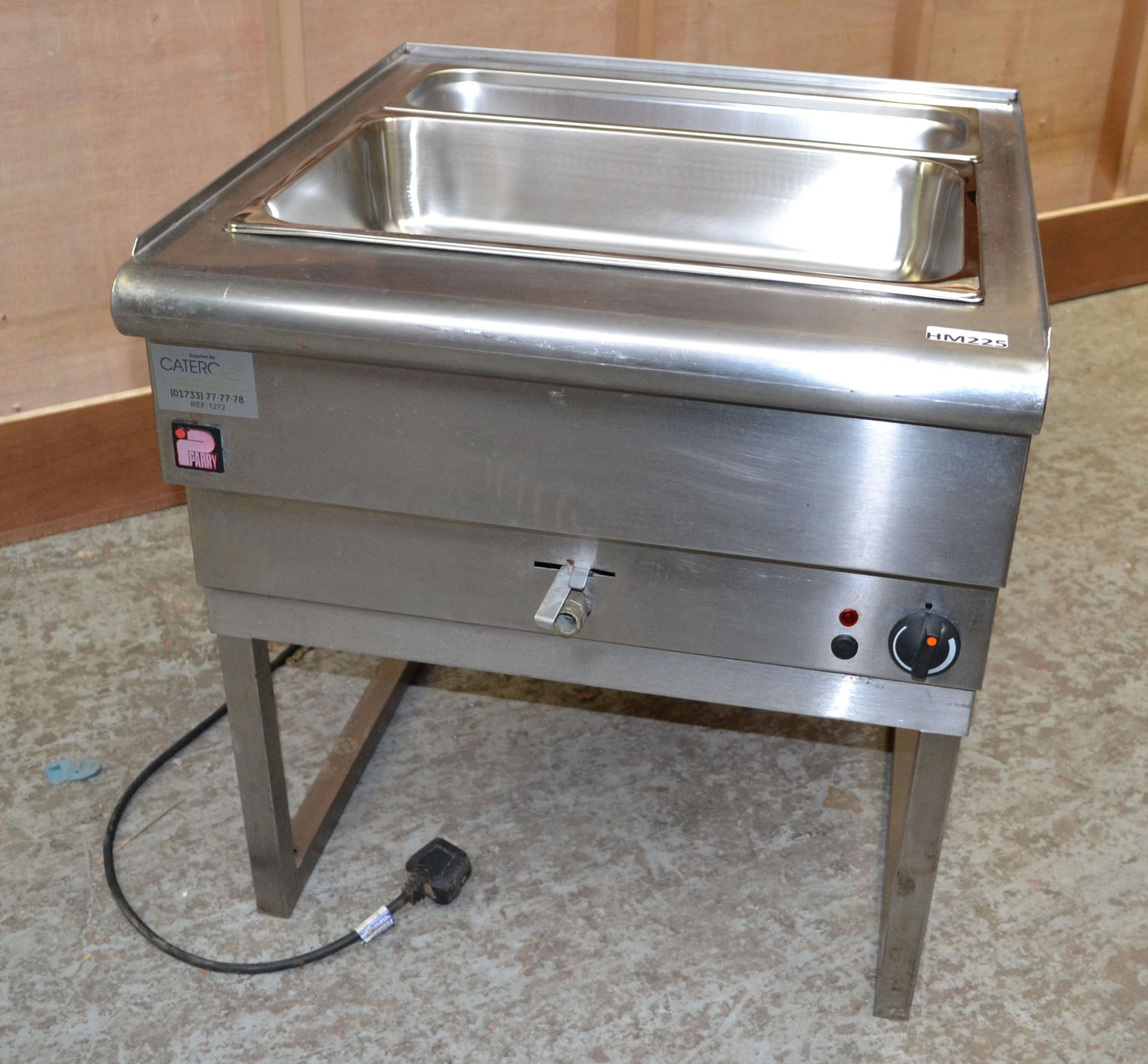 1 x Parry 9146.66W Electric Wet Bain Marie With Stand - 60.5 x 64 x 65.5(h) cm Inc. Stand - Ref: - Image 9 of 10