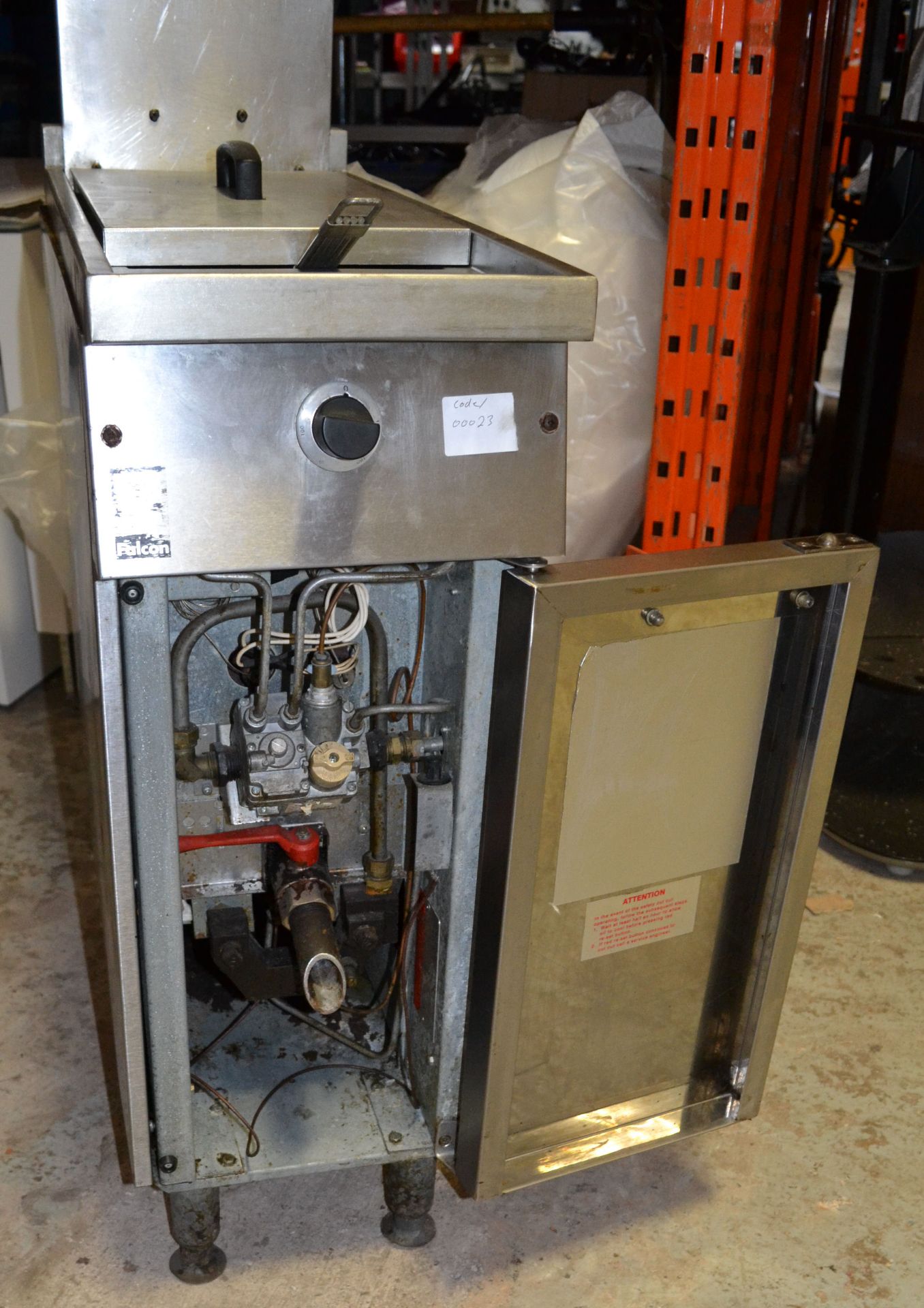 1 x Falcon Single Tank Freestanding Gas Fryer - 77x30x122cm - Ref: HA105 - CL261 - Location: - Image 5 of 10