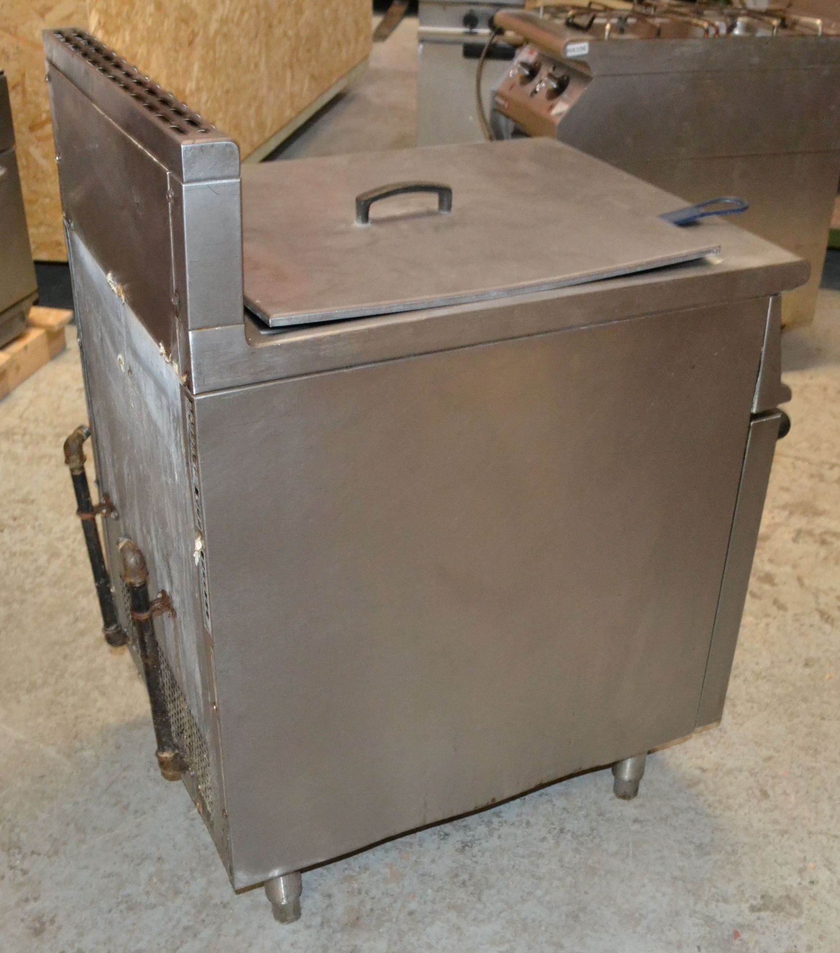 1 x Falcon Dominator G9665 Twin Basket Gas Fryer - 80x60x112cm - Ref: HA107 - CL261 - Location: - Image 3 of 12