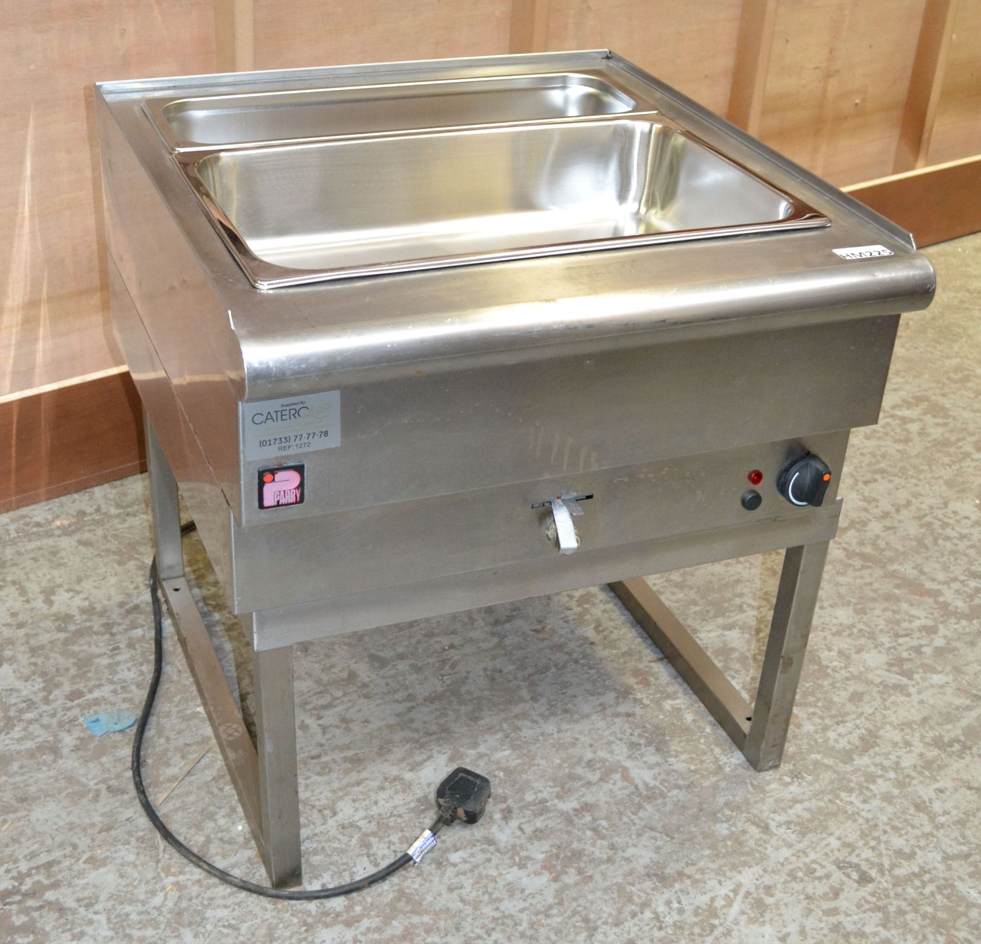 1 x Parry 9146.66W Electric Wet Bain Marie With Stand - 60.5 x 64 x 65.5(h) cm Inc. Stand - Ref: - Image 2 of 10