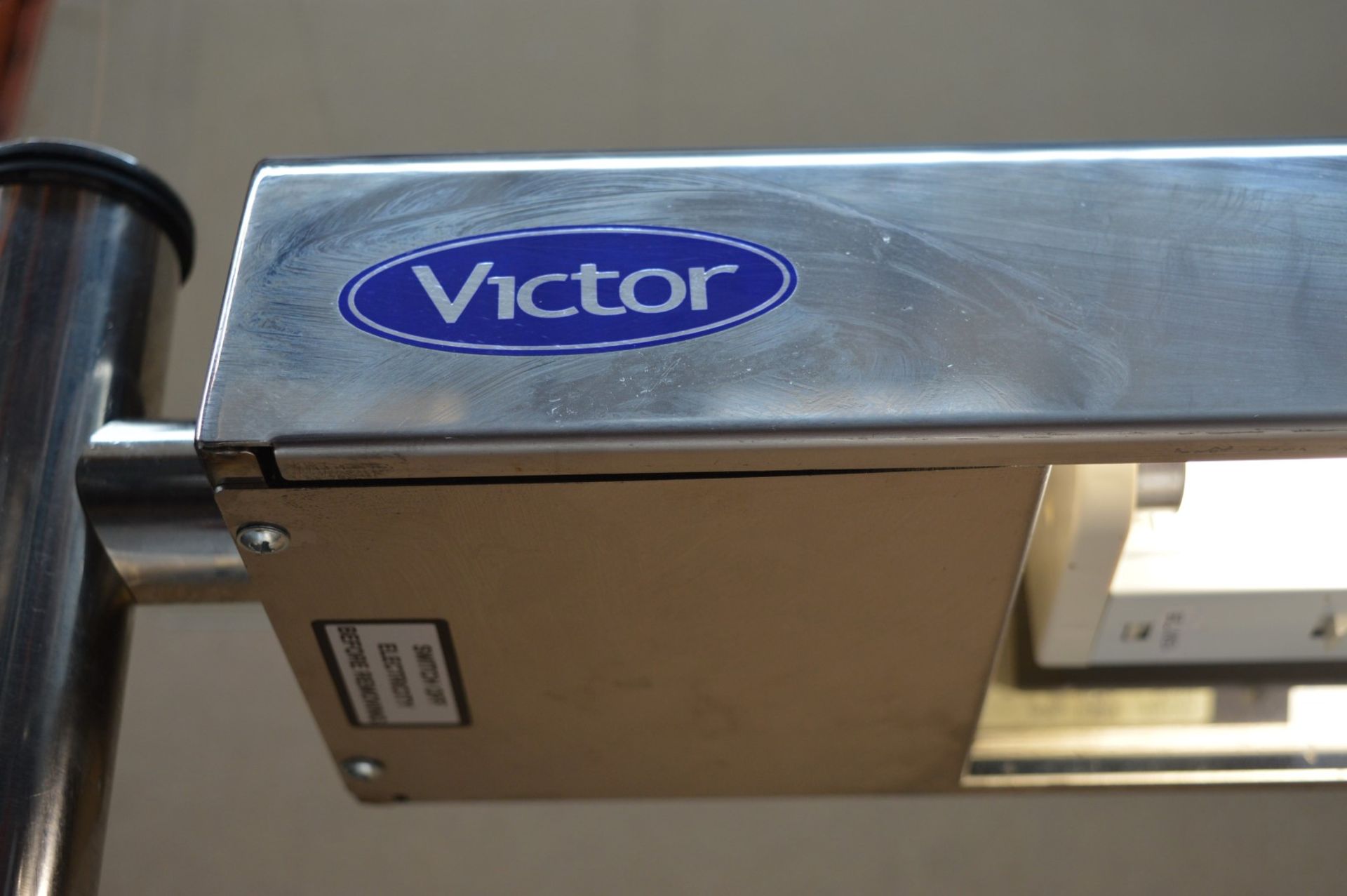 1 x Victor Synergy Drop In Refrigerated Blown Air Well - Illuminated Food Servery - Drop into Any - Image 7 of 18