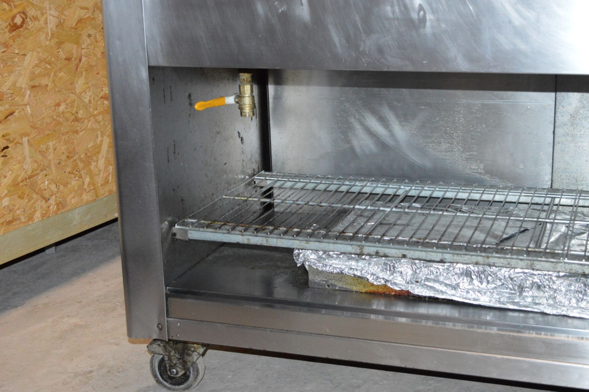 1 x Stainless Steel Heated Pass Through Gantry With Heated Food Well, Food Warming Cupboards, - Image 9 of 12