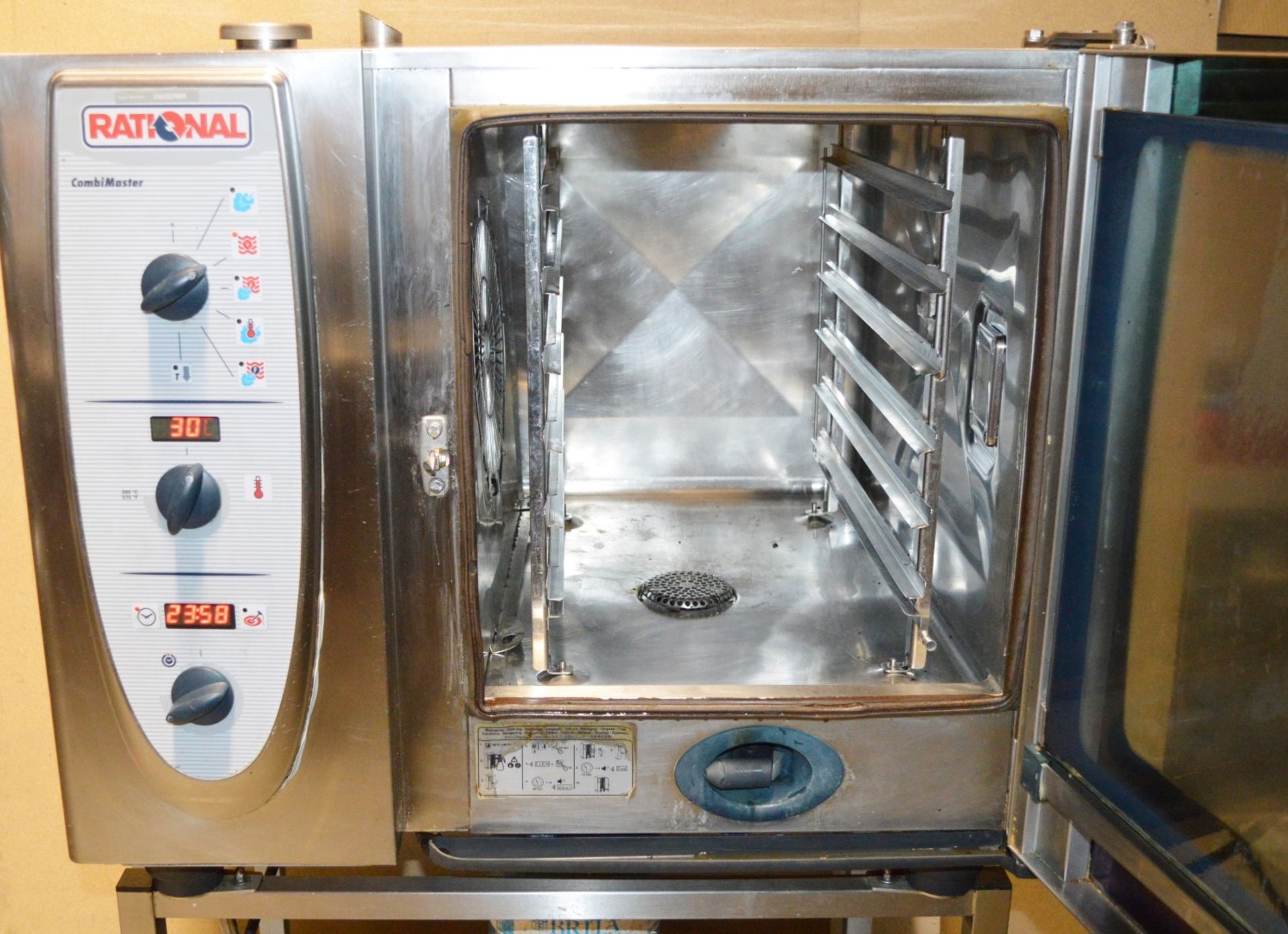 1 x Rational CombiMaster 6 Grid Combi Oven With Stand - CL232 - 3 Phase - H146x W85 x D82 cms - - Image 9 of 11