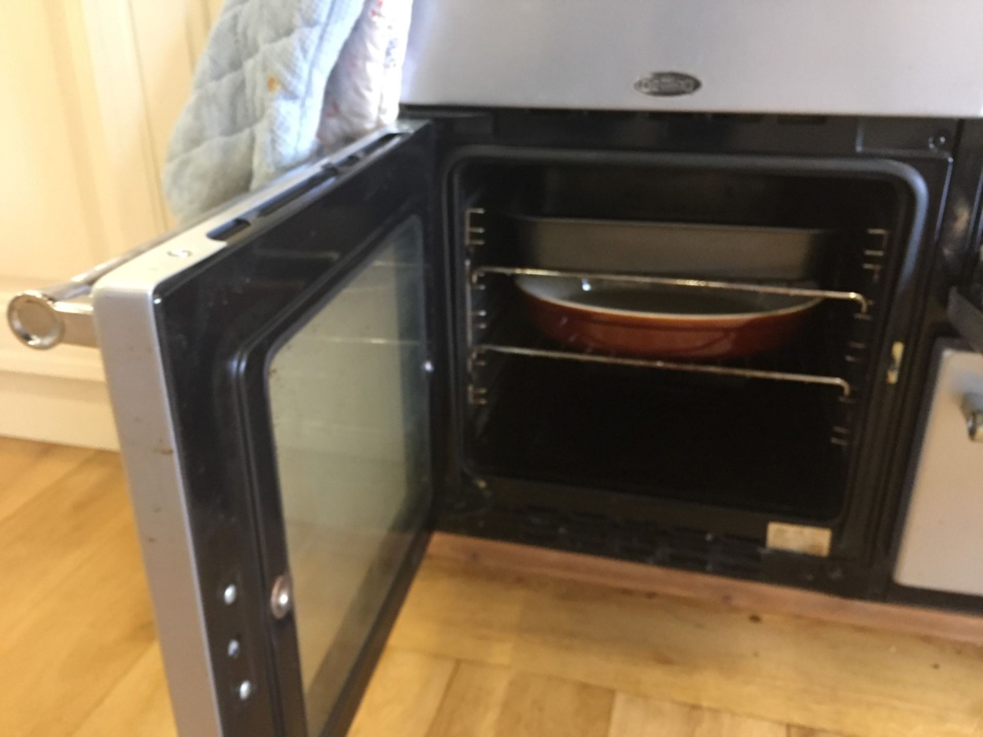 1 x Belling 100G Silver Countrychef 8-Burner, 2 Oven Range - In Good Working Condition - CL238 - - Image 12 of 13