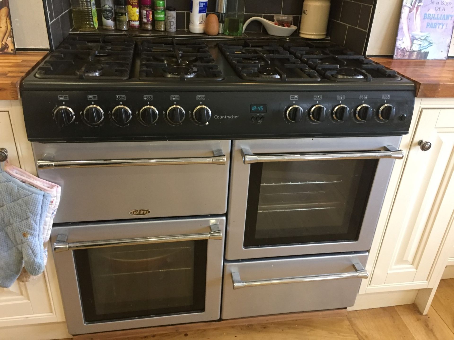 1 x Belling 100G Silver Countrychef 8-Burner, 2 Oven Range - In Good Working Condition - CL238 - - Image 2 of 13