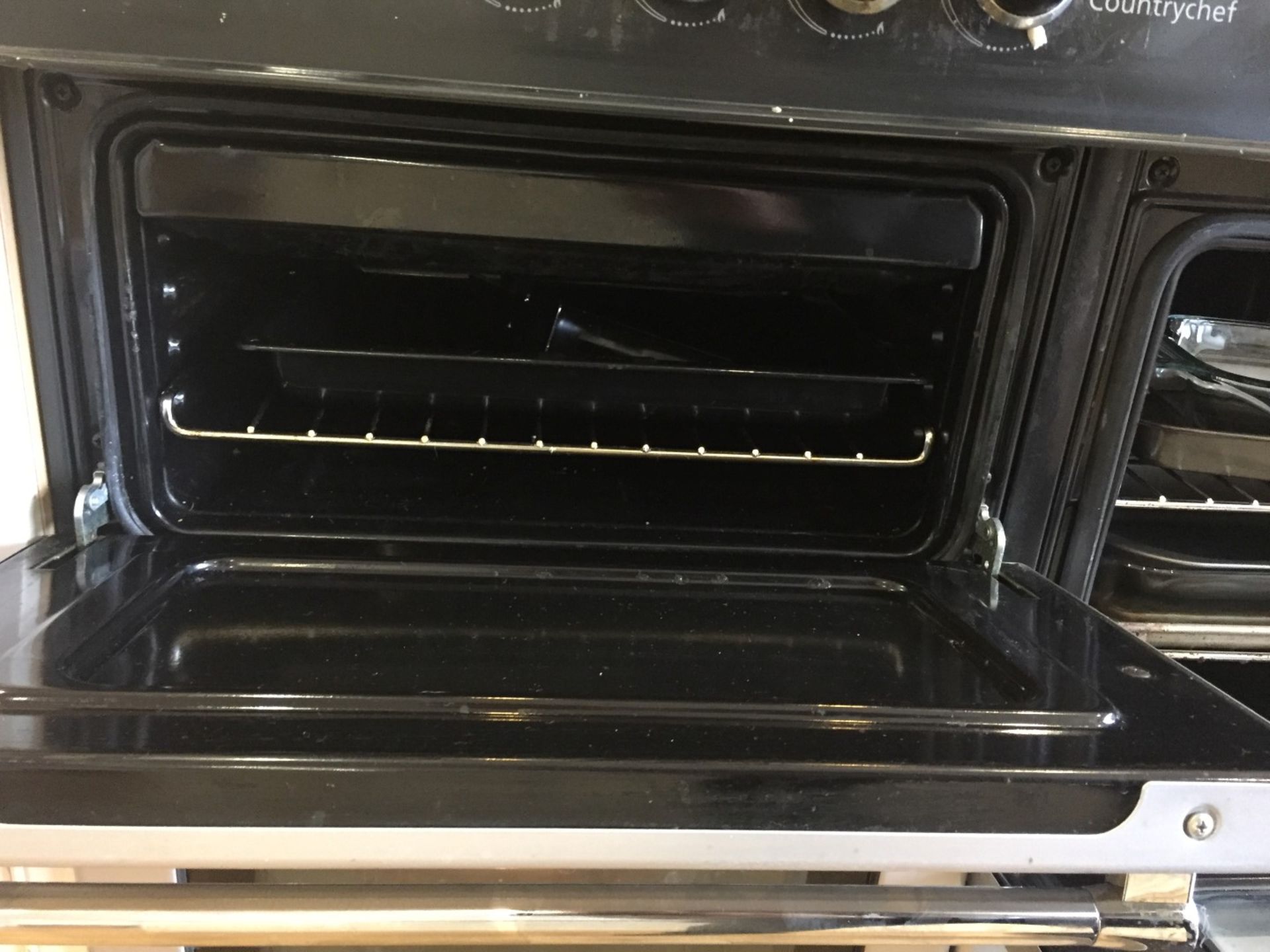 1 x Belling 100G Silver Countrychef 8-Burner, 2 Oven Range - In Good Working Condition - CL238 - - Image 8 of 13