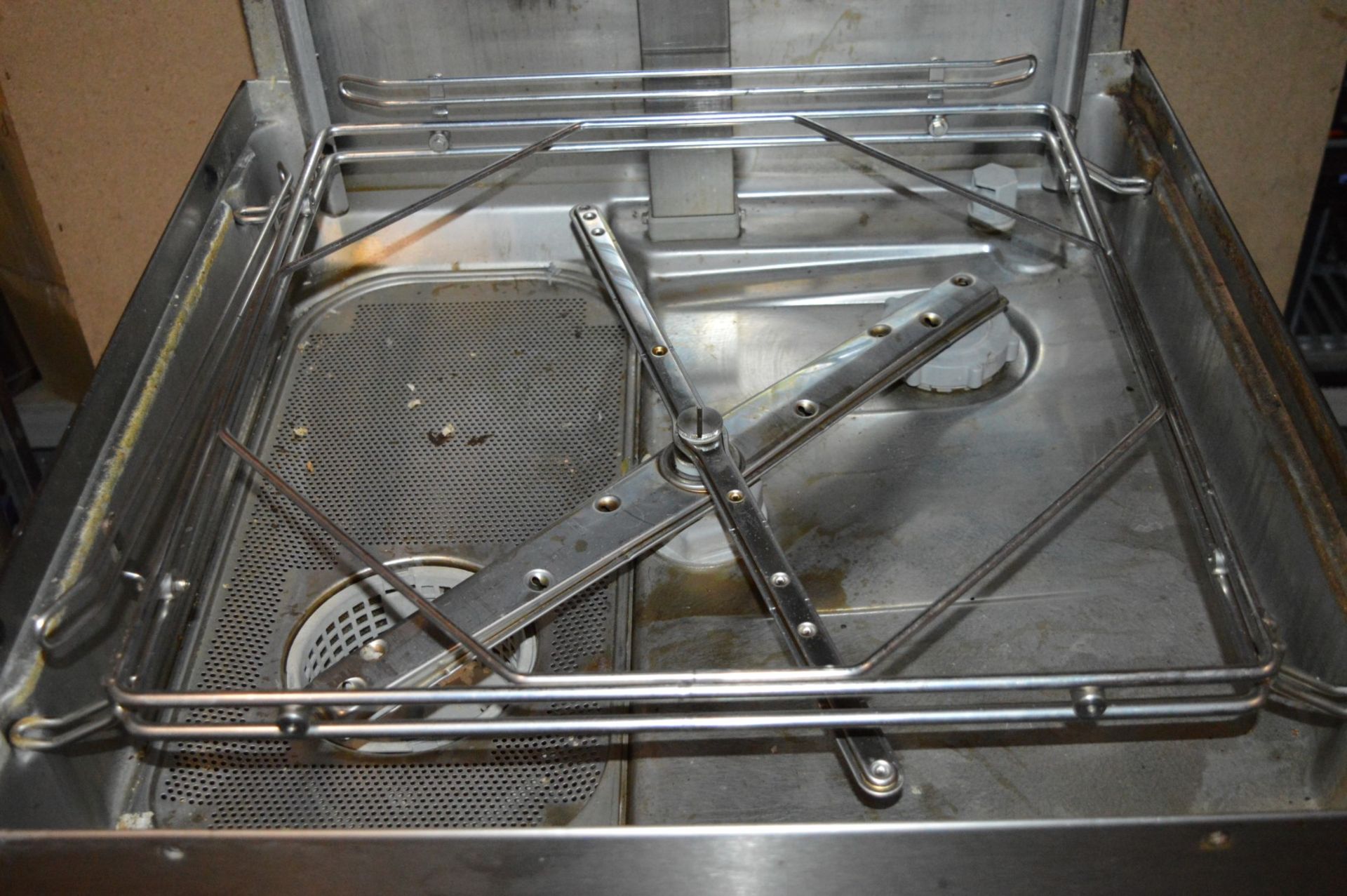 1 x Hobart AMXS-16 Pass Through Dish Washer - Year 2014 - First Installed October 2014 - Stainless - Image 9 of 12