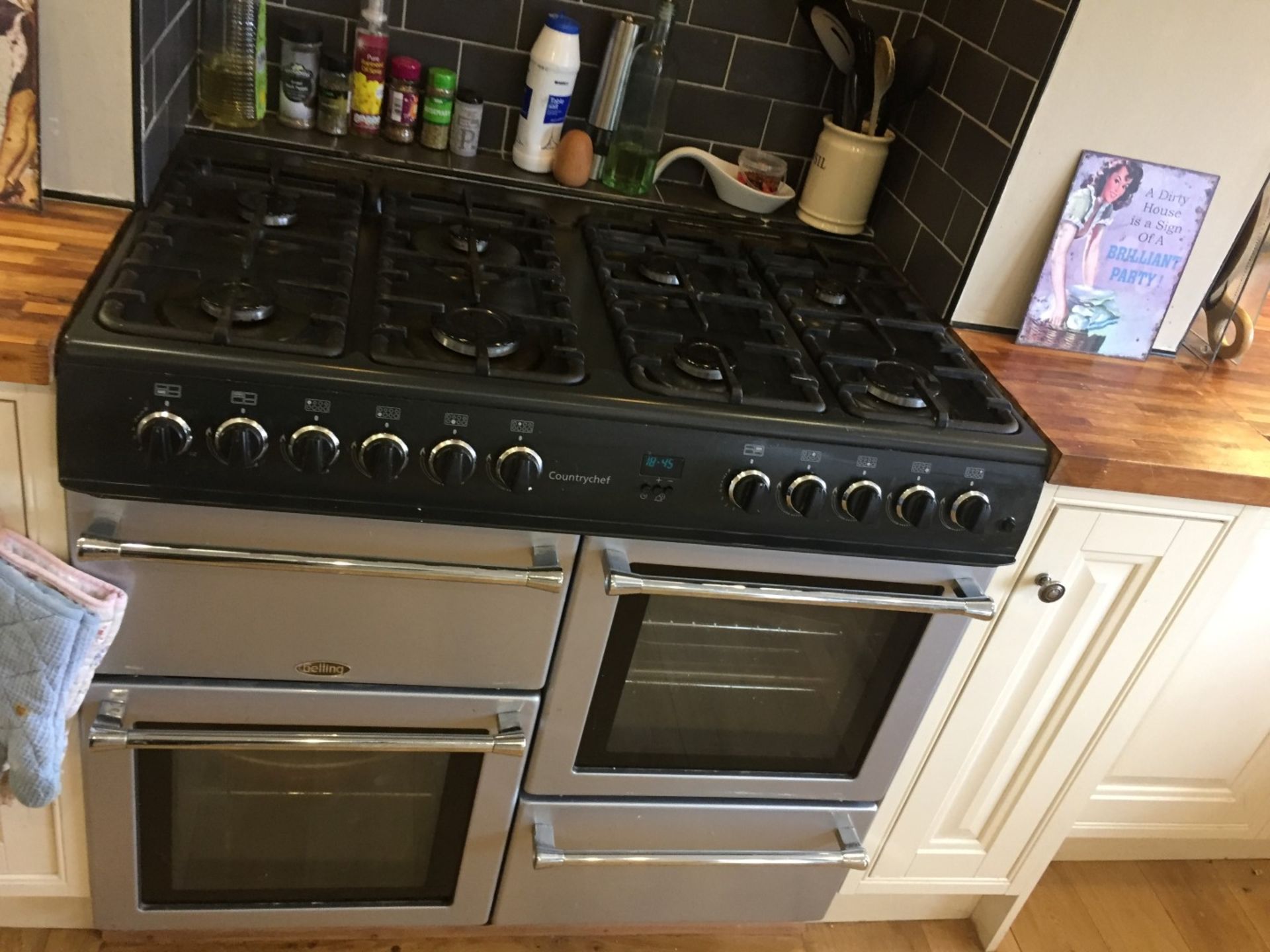 1 x Belling 100G Silver Countrychef 8-Burner, 2 Oven Range - In Good Working Condition - CL238 - - Image 3 of 13