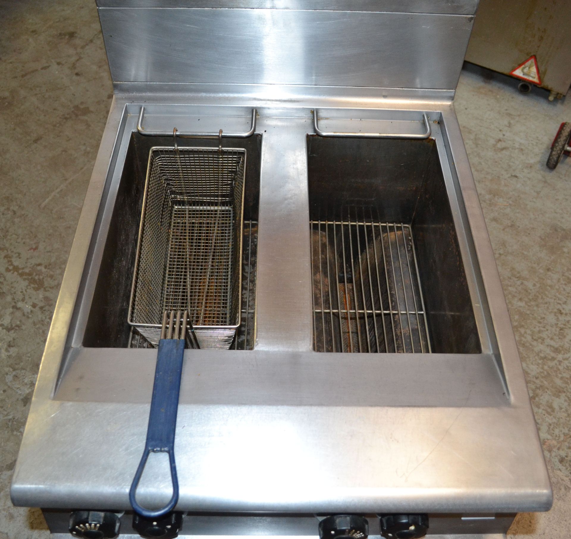 1 x Falcon Dominator G9665 Twin Basket Gas Fryer - 80x60x112cm - Ref: HA107 - CL261 - Location: - Image 4 of 12