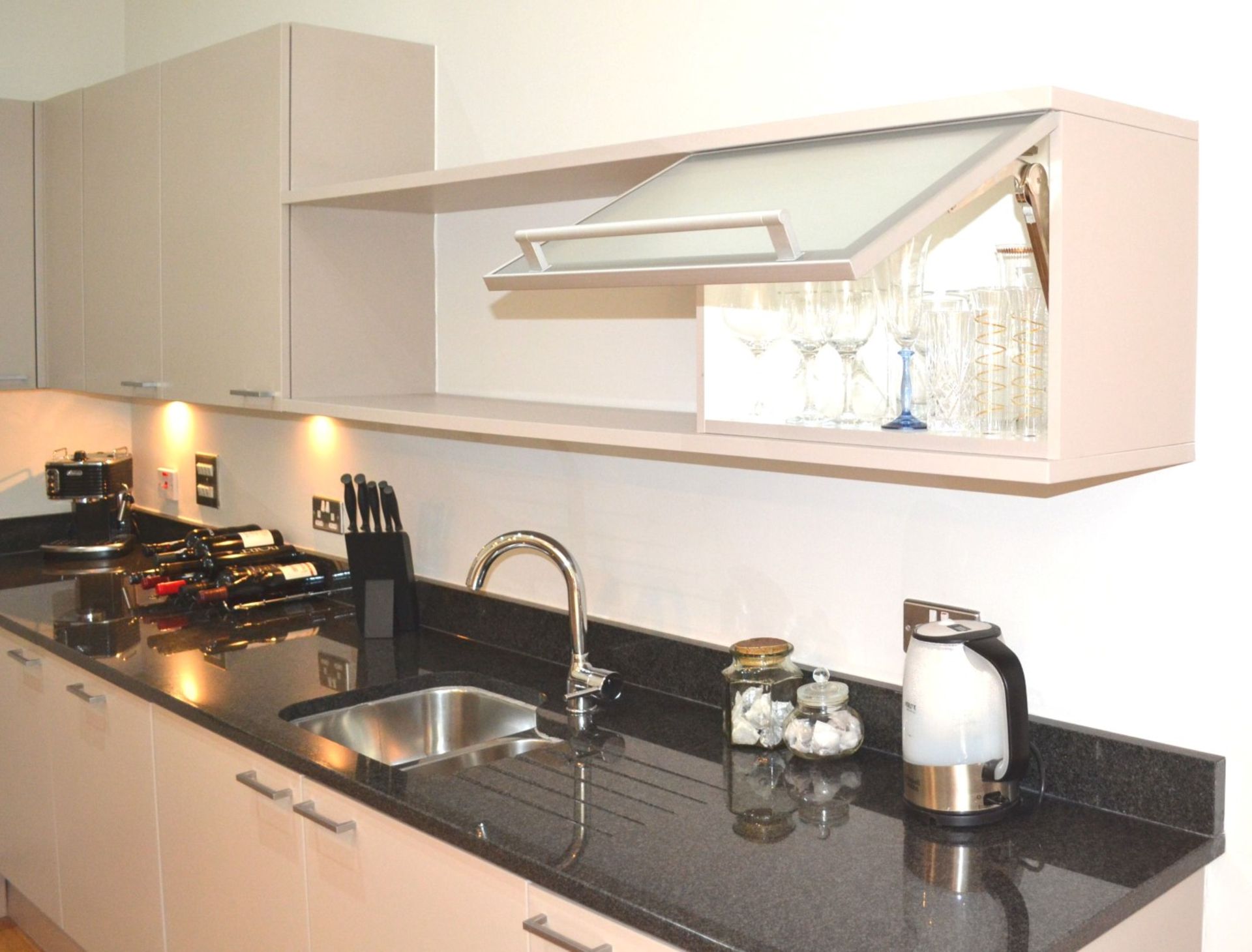 1 x Stunning Poggenpohl Kitchen With Black Granite Worktops and Miele and Siemens Appliances - In - Image 53 of 67