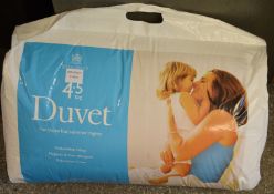 1 x Bedcrest 4.5 Tog Duvet - For Those Hot Summer Nights - Hollowfibre Filling - Hygienice & Non