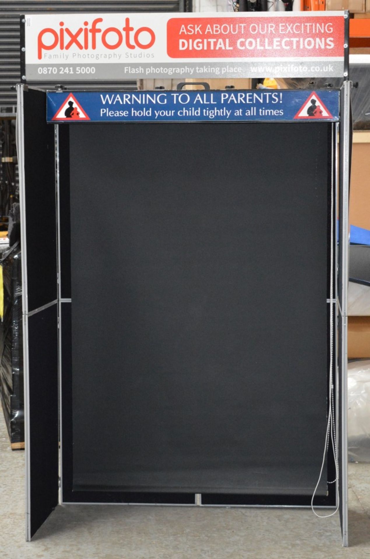 1 x Pixifoto Mobile Flash Photography Booth - Ideal For Use in Shopping Centers, Weddings, - Image 14 of 16