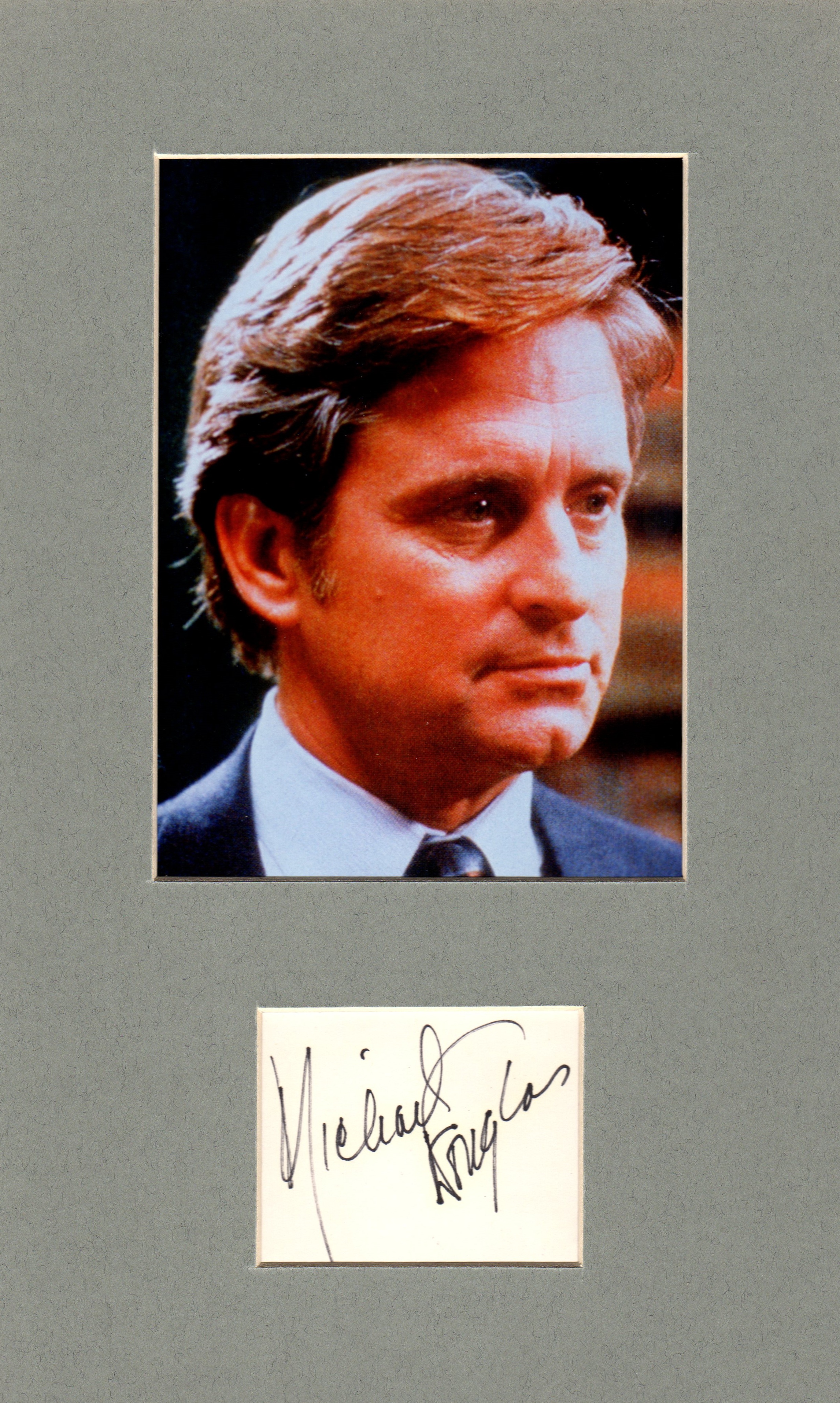 ACADEMY AWARD WINNERS: Selection of signed pieces, cards, album pages etc. - Image 11 of 11