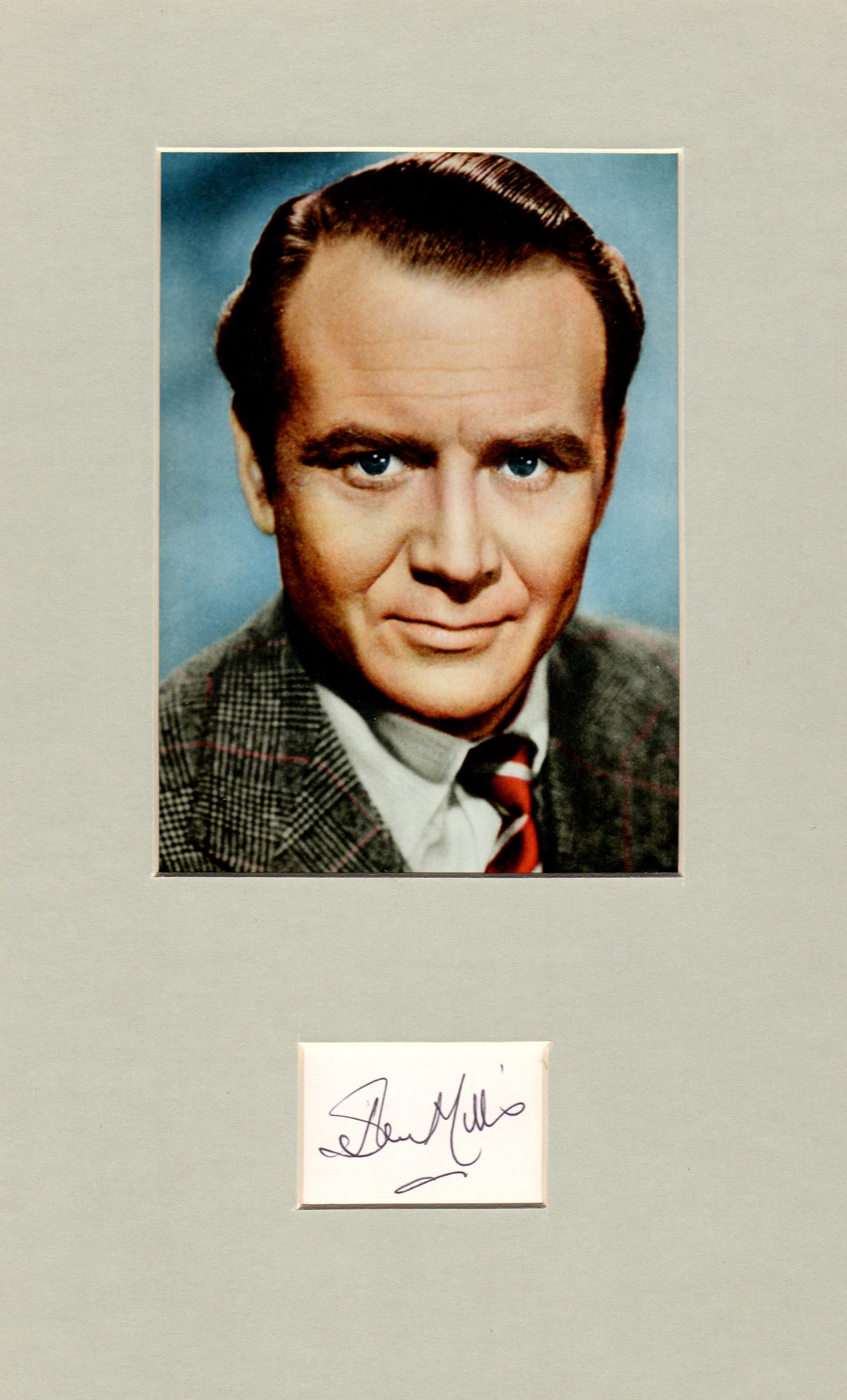 ACADEMY AWARD WINNERS: Selection of signed pieces, cards, album pages etc. - Image 8 of 11