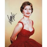 ACADEMY AWARD WINNERS: Selection of signed postcard photographs and slightly larger, 8 x 10s etc.