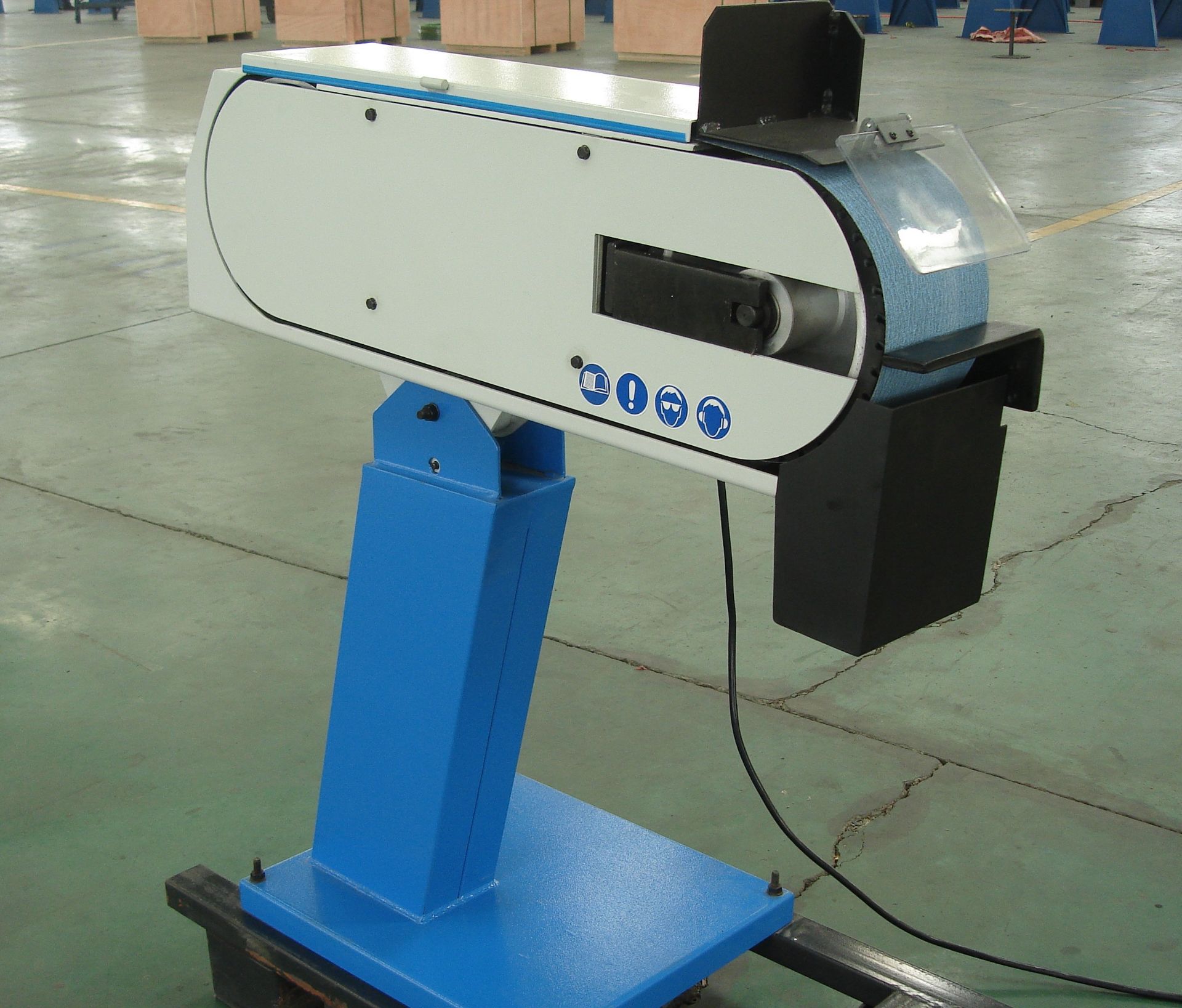 Industrial Belt Grinder unit 10" x 6" Belt Contact Brand New Unit with adjustable belt angle - Image 2 of 3