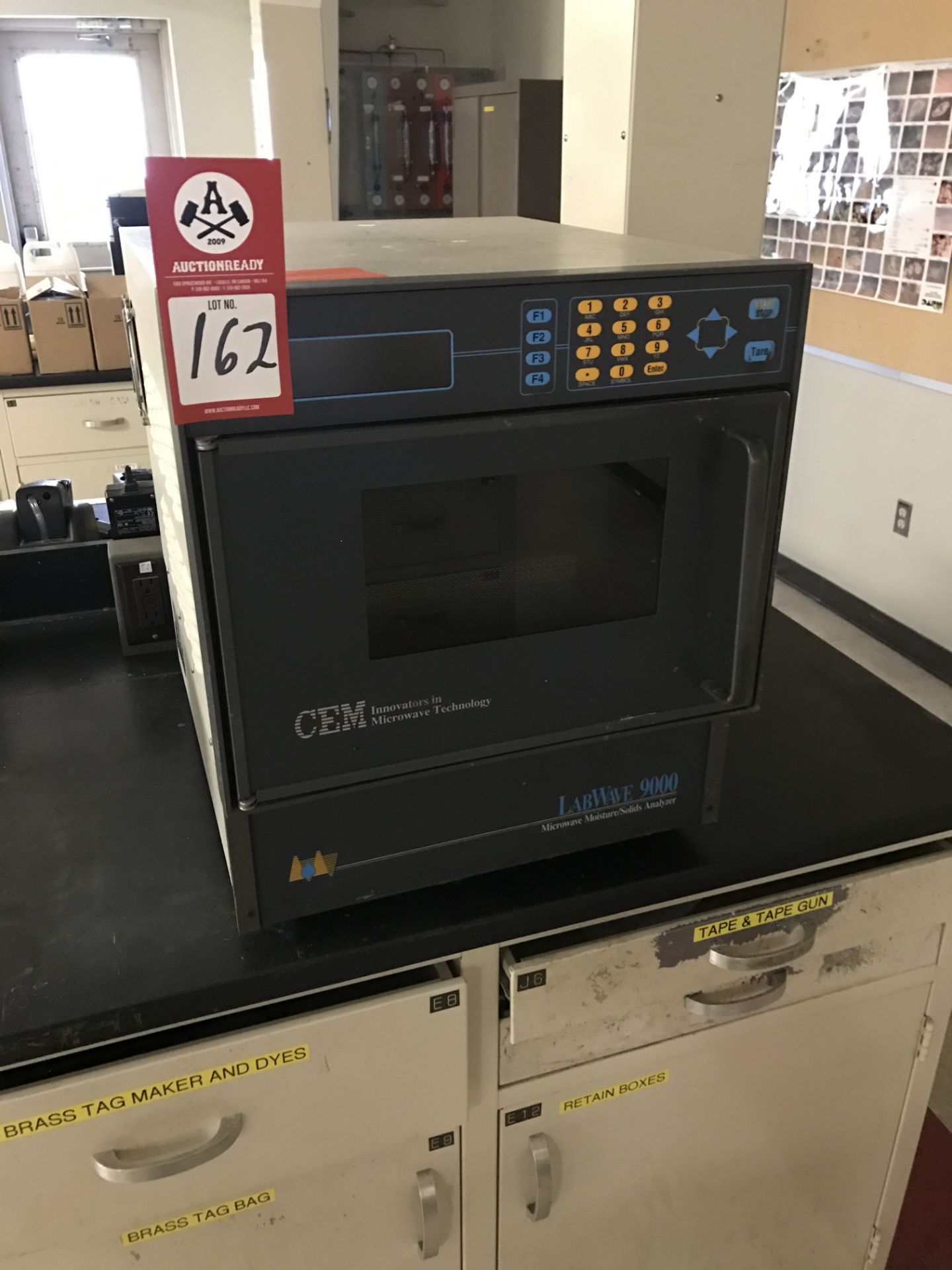 Microwave Moisture/Solids Analyzer , CEM Labwave 9000 model 910800