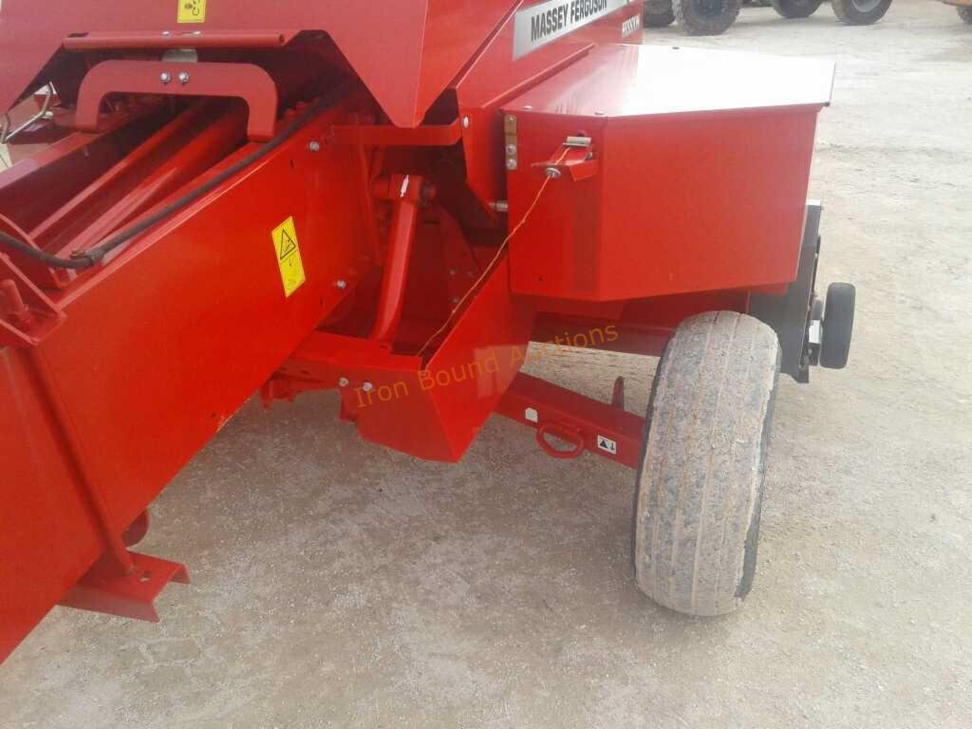 2015 Massey Ferguson Hesston 1840 Square Baler - Image 5 of 15