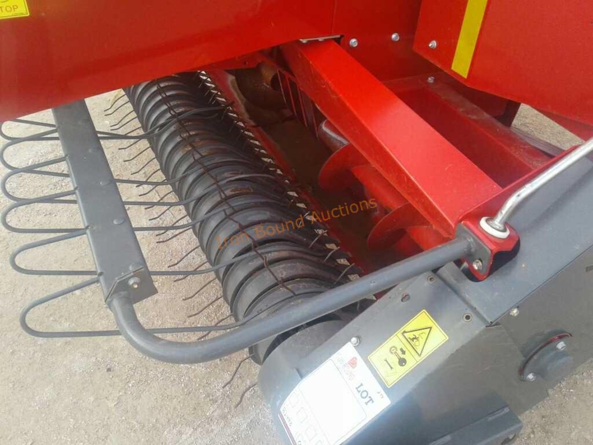 2015 Massey Ferguson Hesston 1840 Square Baler - Image 11 of 15