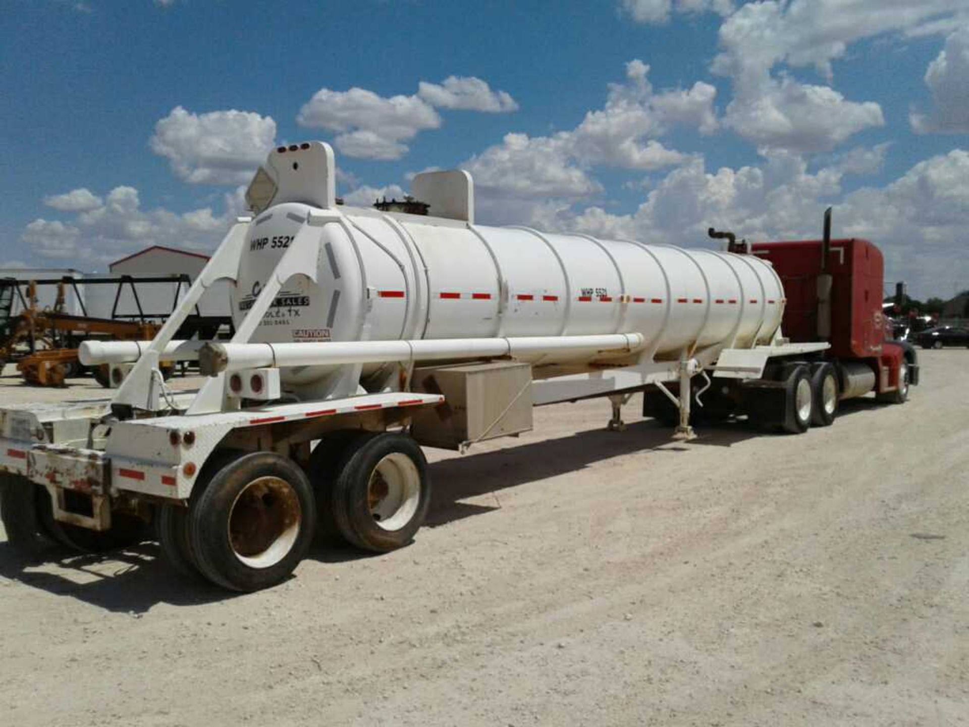 1967 Fruehauf Vacuum Tank Trailer - Image 3 of 7