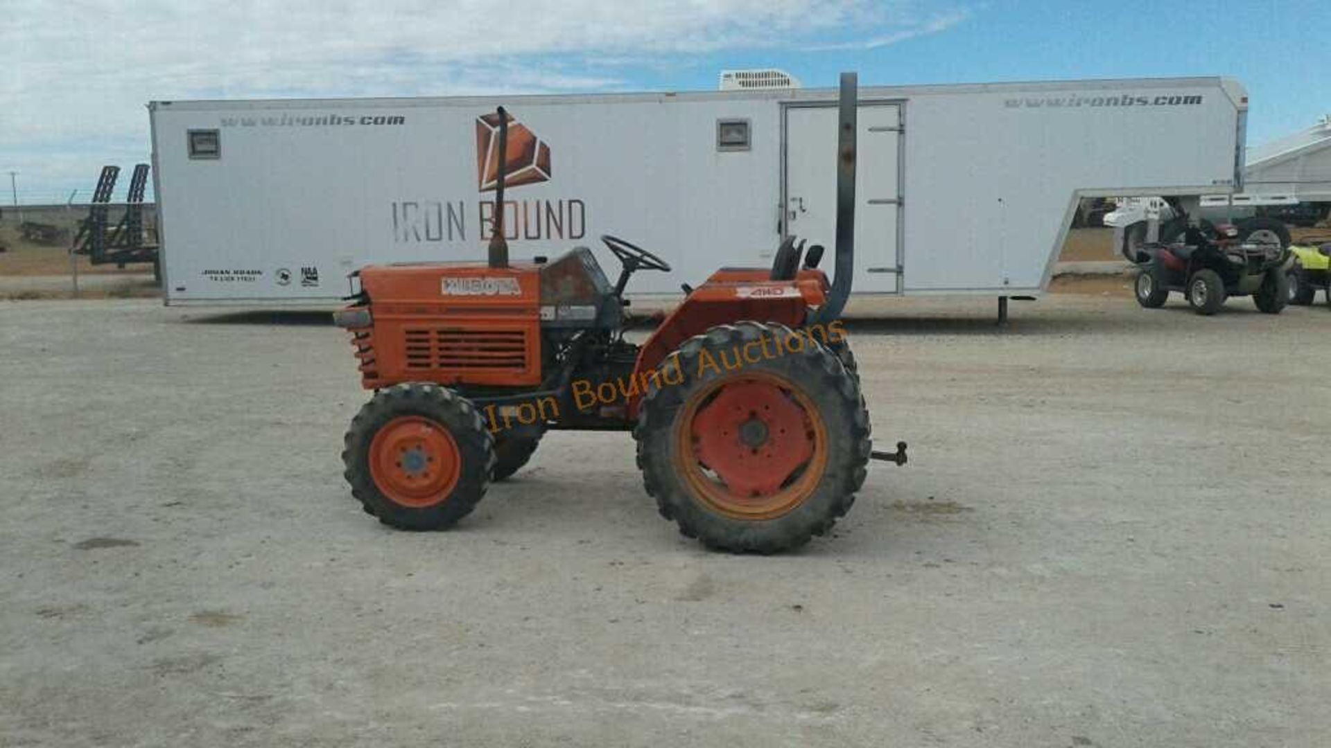 Kubota 2500D 4WD Tractor - Image 2 of 10