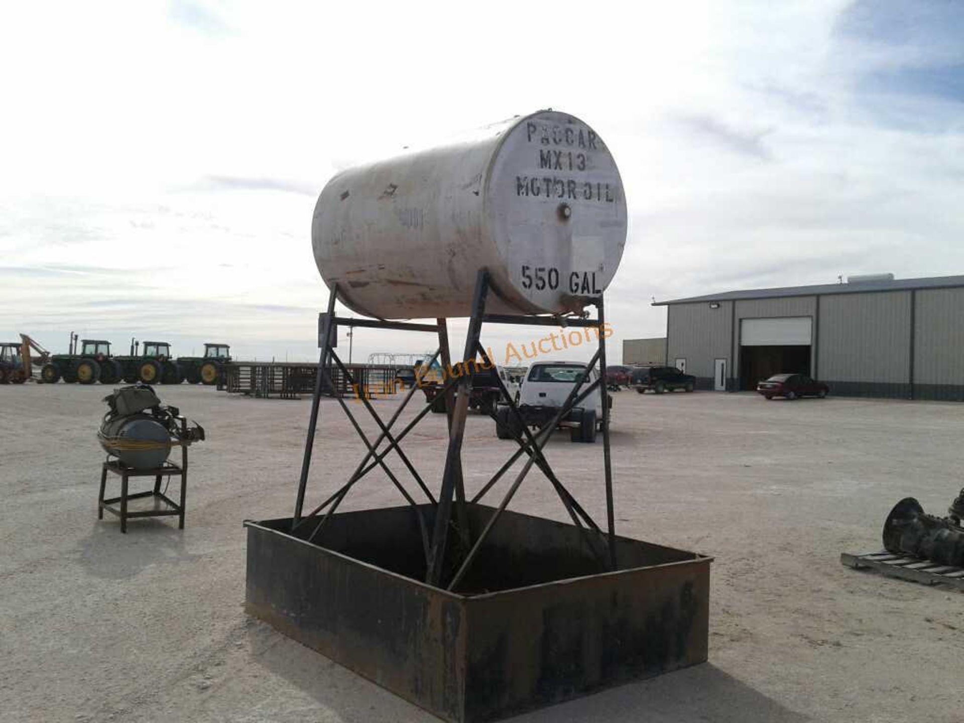 550 Gallon Fuel Tank - Image 4 of 4