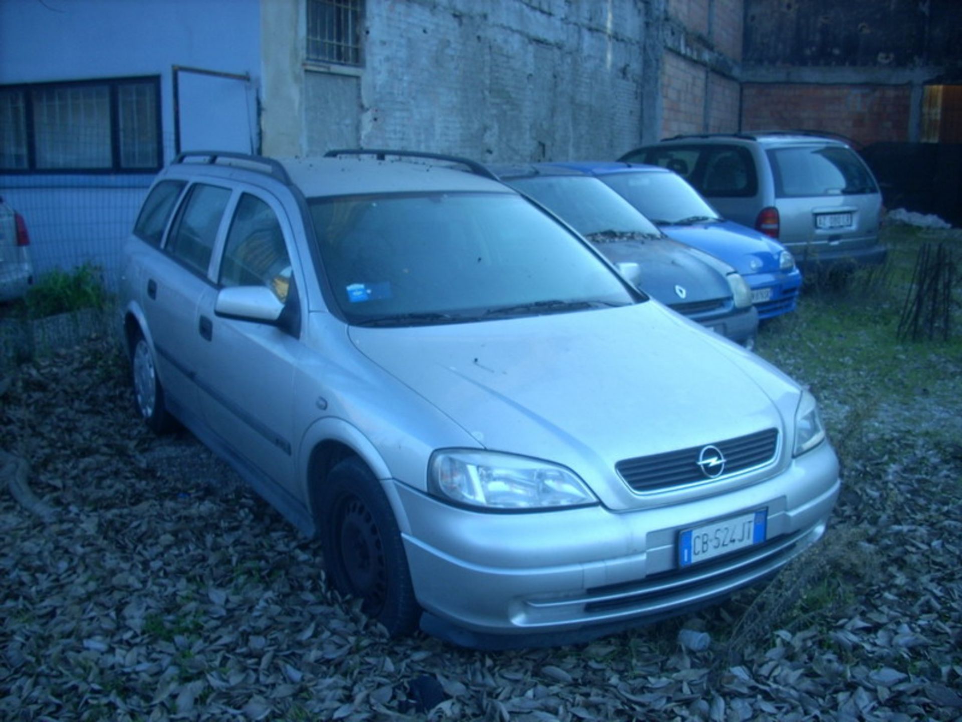 N. 2 (ES. N° 1269/16 IVG N° 5.284) AUTOVETTURA OPEL ASTRA TG. CB 524 JT, ANNO IMM.2002, GASOLIO