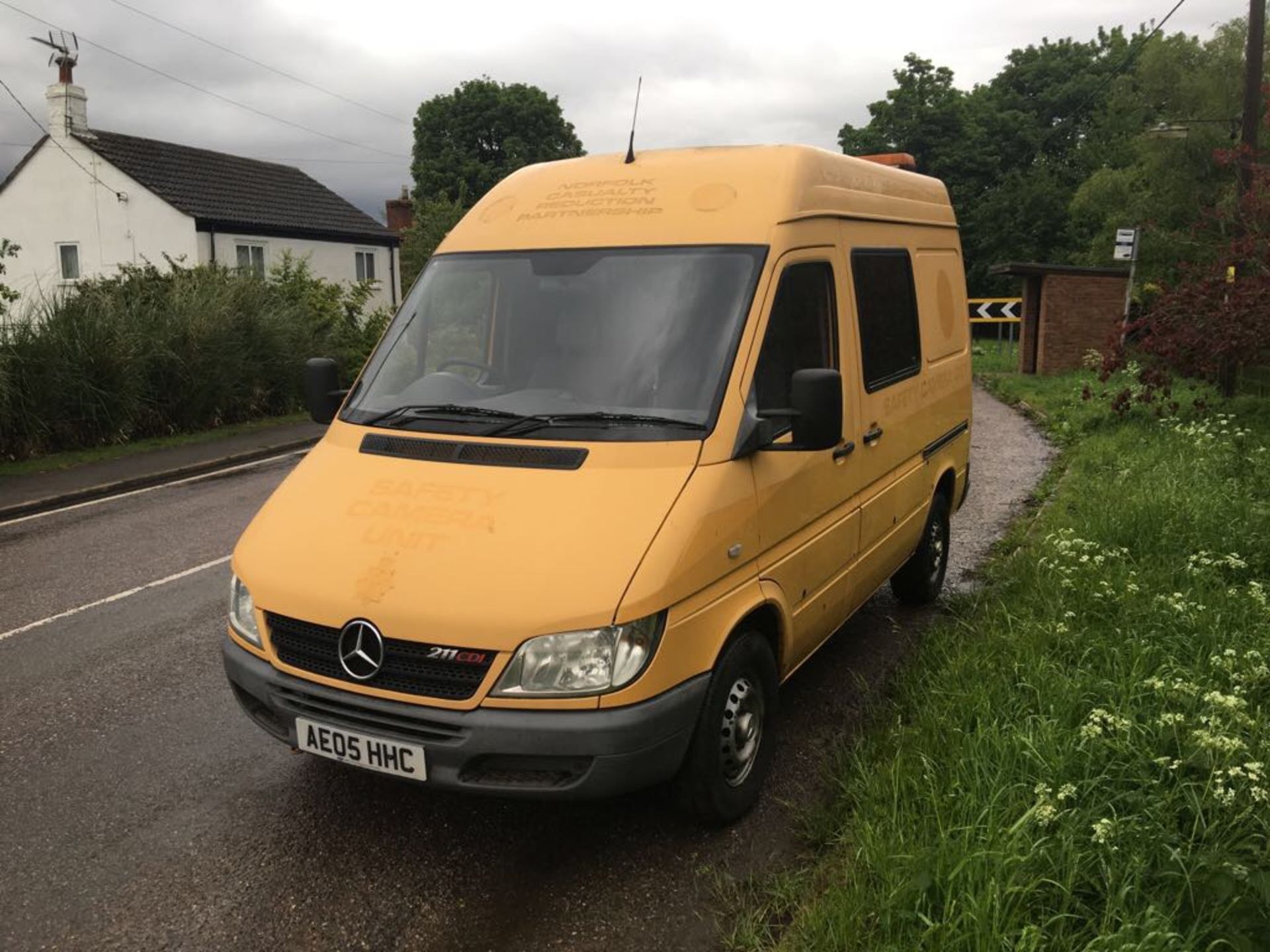 2005 MERCEDES BENZ SPRINTER 211 CDI SWB **IDEAL CAMPER CONVERSION** - Image 2 of 21