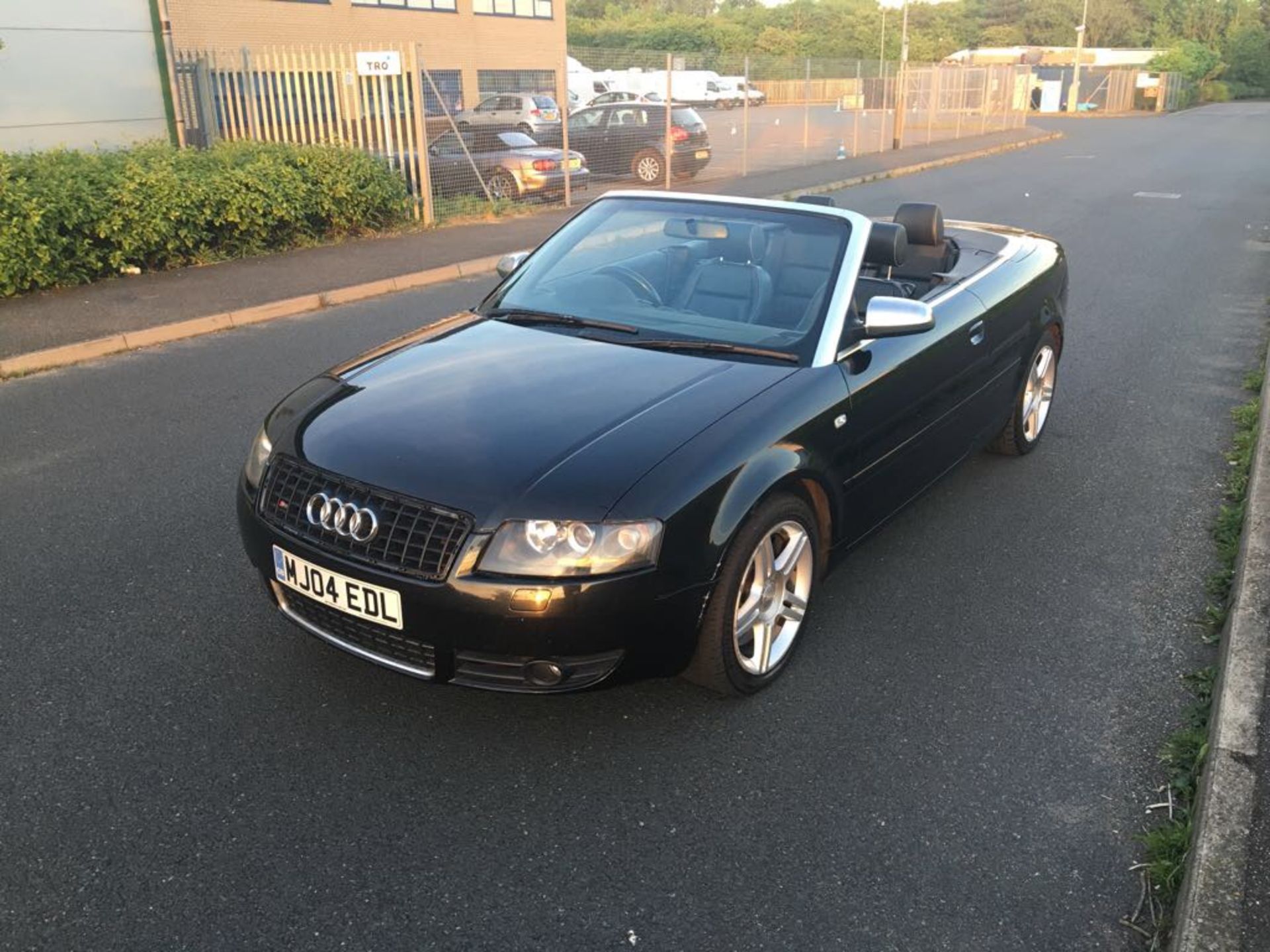 2004 AUDI S4 CONVERTIBLE MANUAL - Image 2 of 18