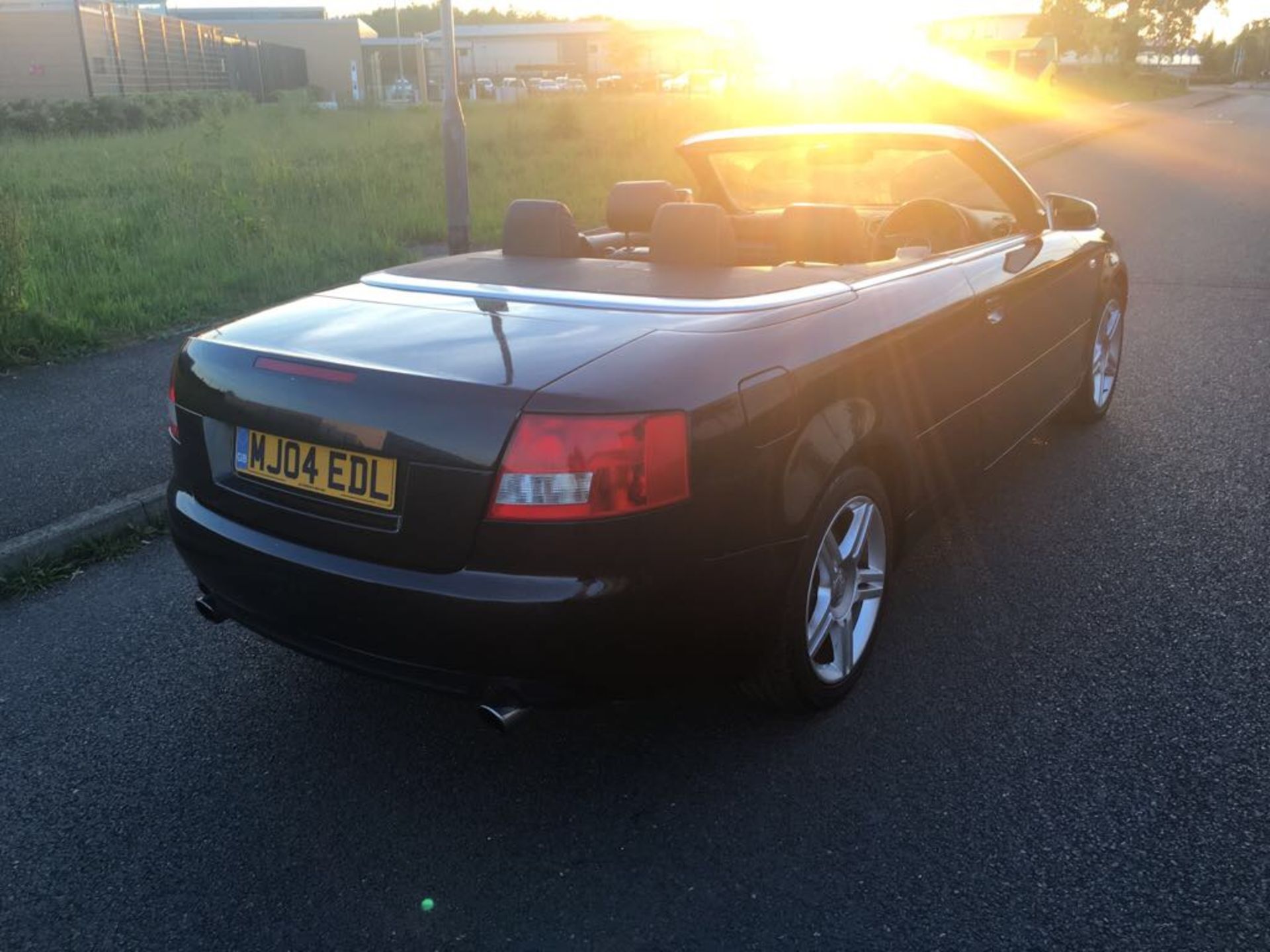 2004 AUDI S4 CONVERTIBLE MANUAL - Image 9 of 18