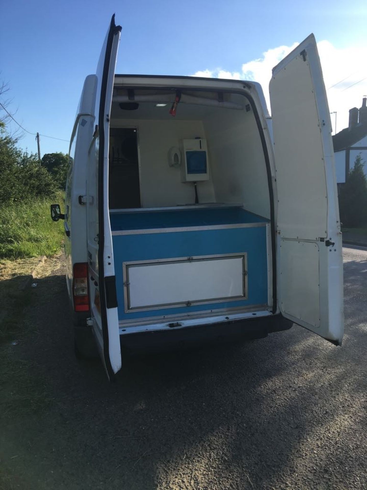 2008 FORD TRANSIT 110 T300L FWD **FRIDGE VAN WITH COUNTER** - Image 9 of 22