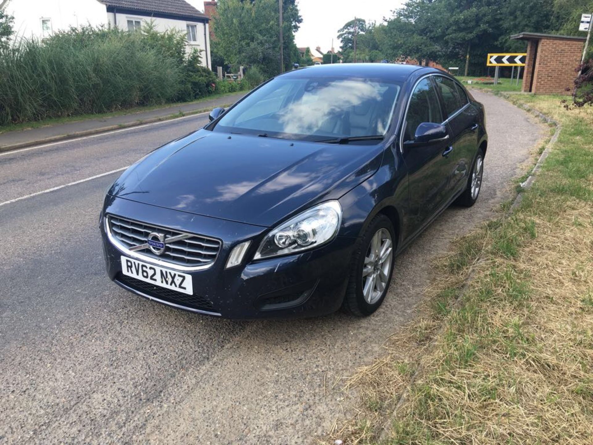 2012 VOLVO S60 SE LUX NAV D4 - Bild 2 aus 14