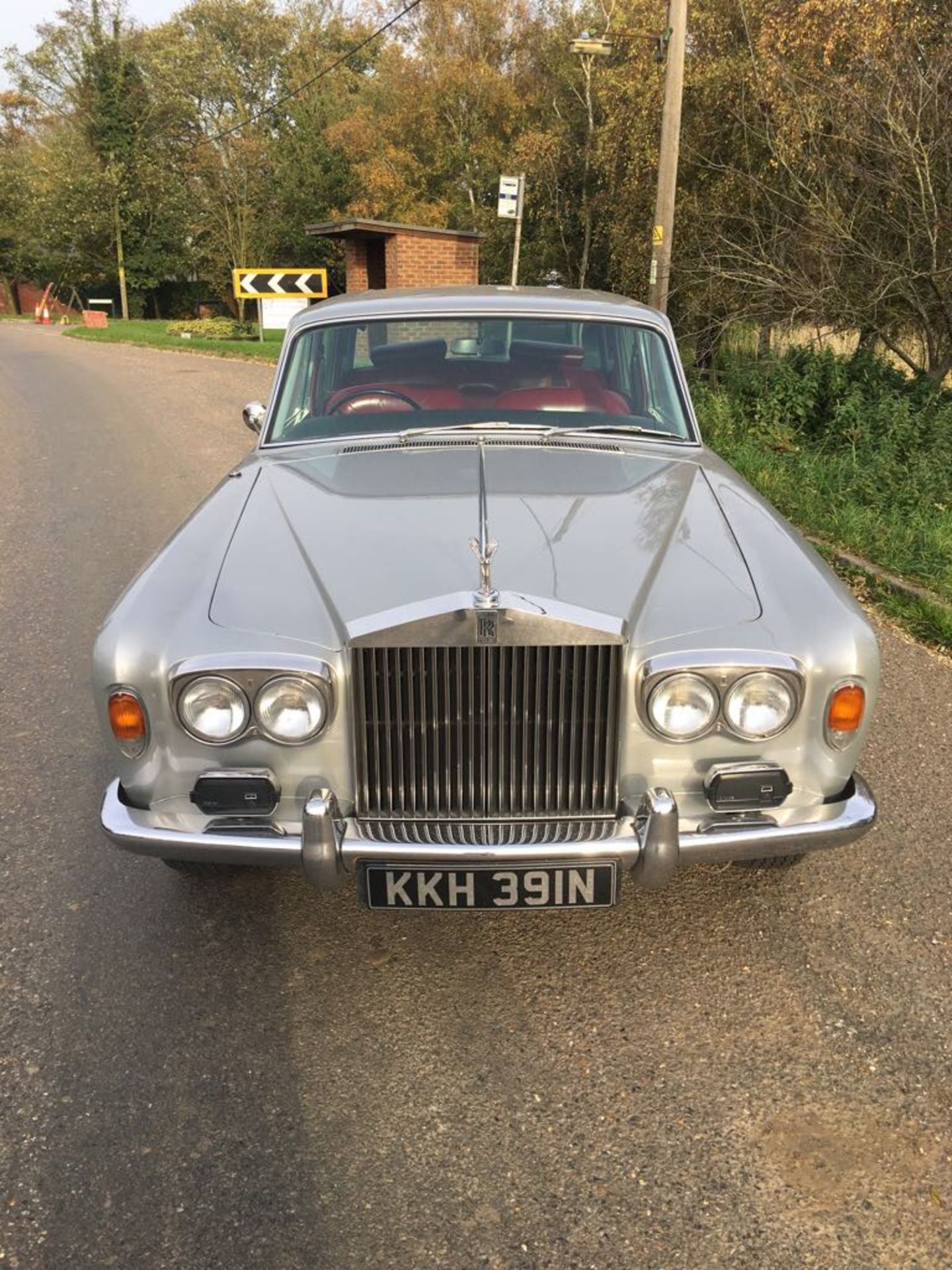 1974 ROLLS ROYCE SHADOW 1 **LOW MILEAGE & RED LEATHER** - Image 3 of 28