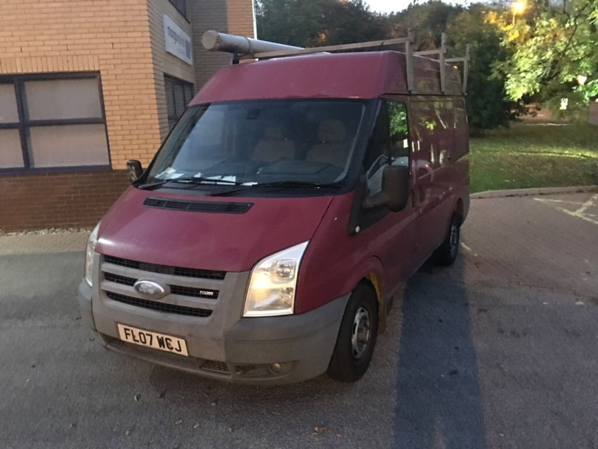 FORD TRANSIT 280 SWB DIESEL FWD - Medium Roof Van TDCi 85ps - Image 2 of 10