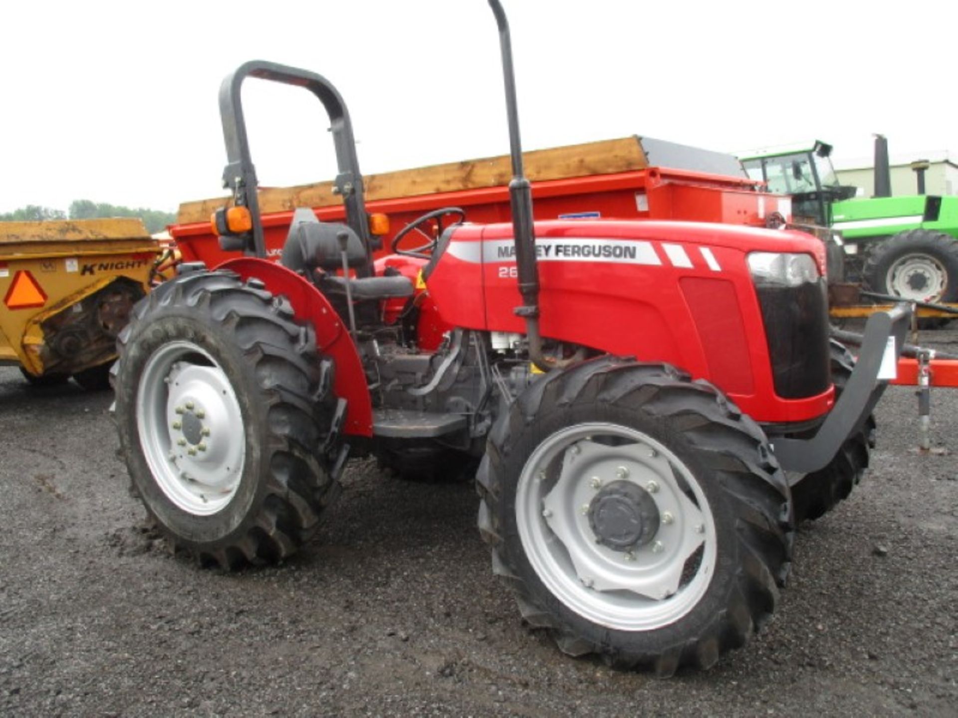 MF 2615, 4WD, 859 HRS, SHUTTLE