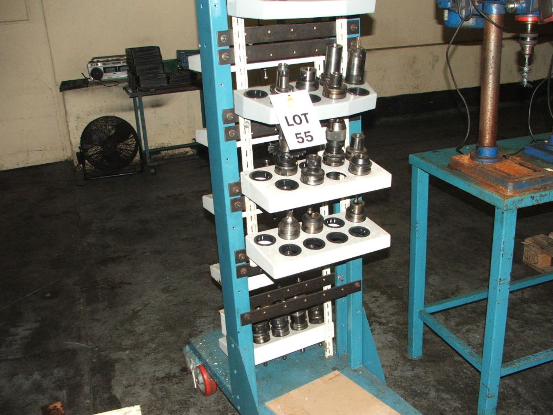 MOBILE TOOL RACK WITH VARIOUS CNC TOOLING
