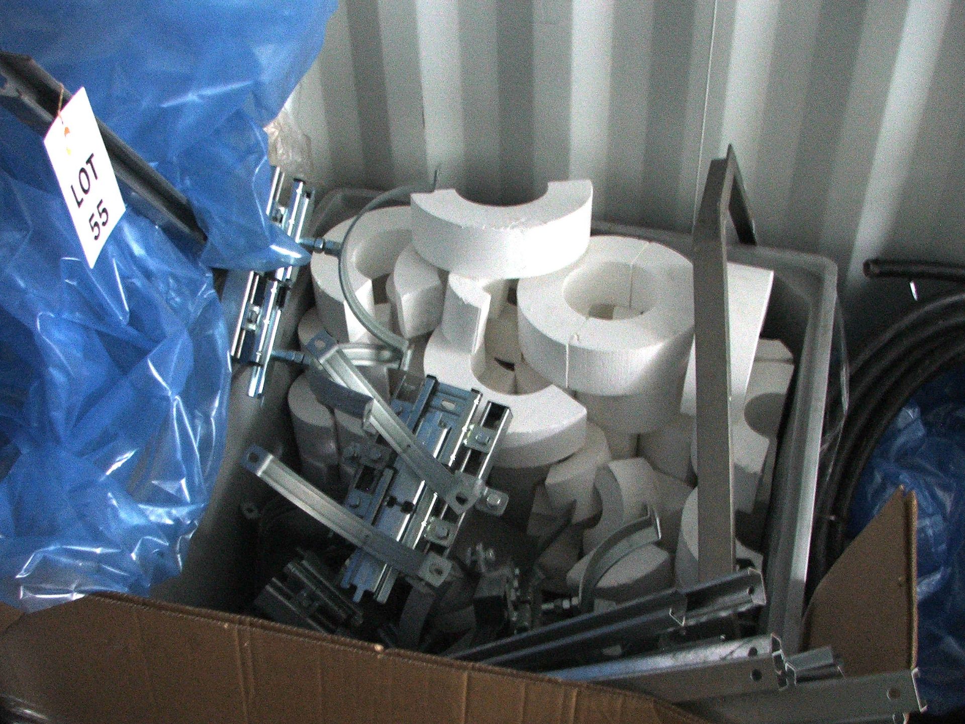 QTY OF VARIOUS PIPE BRACKETS & LAGGED COLLARS LIFT OUT £10.00 - Image 2 of 2