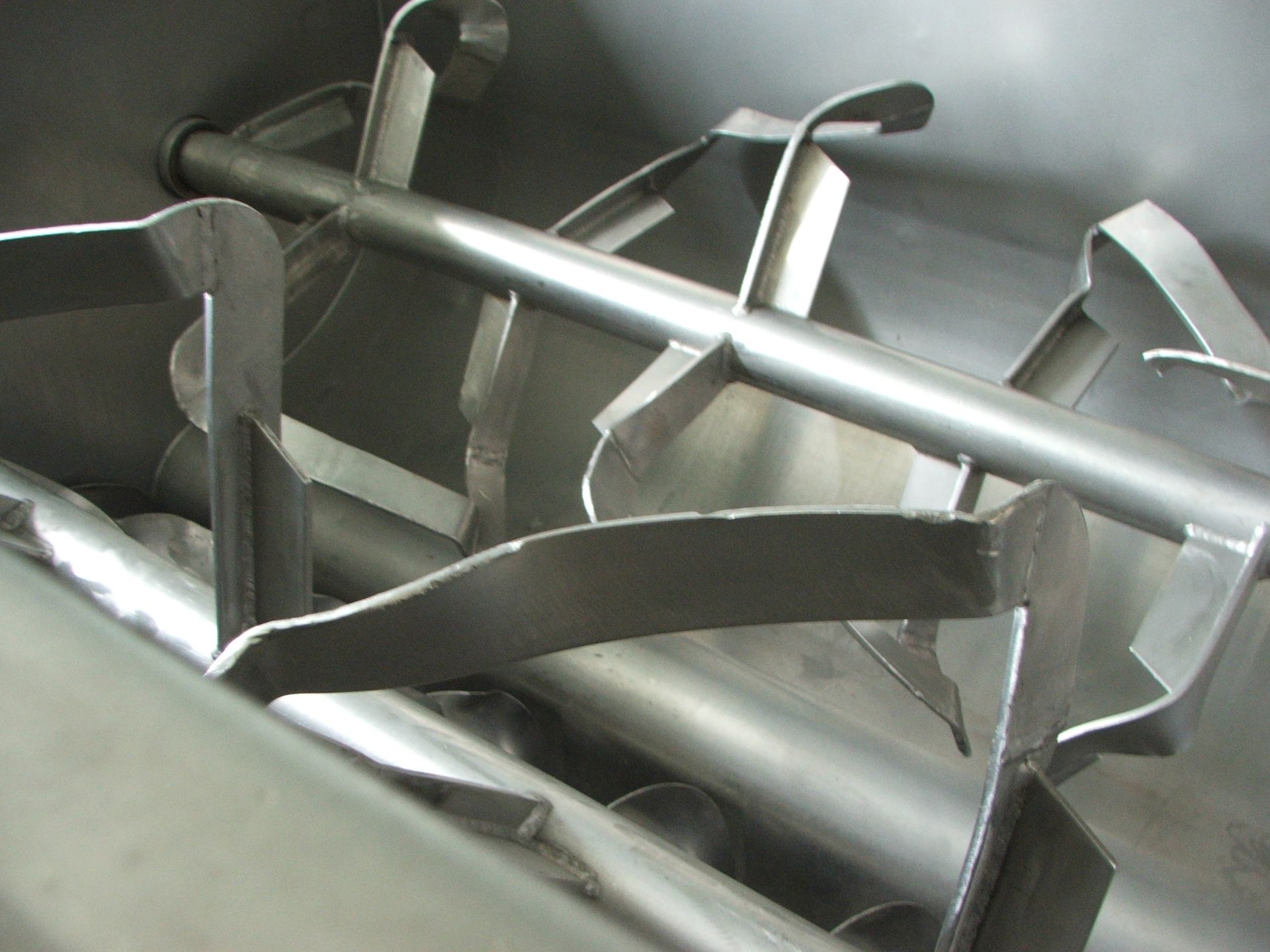 S/STEEL HOBART TWIN RIBBON PADDEL MIXER LIFT OUT £55.00 - Image 2 of 3