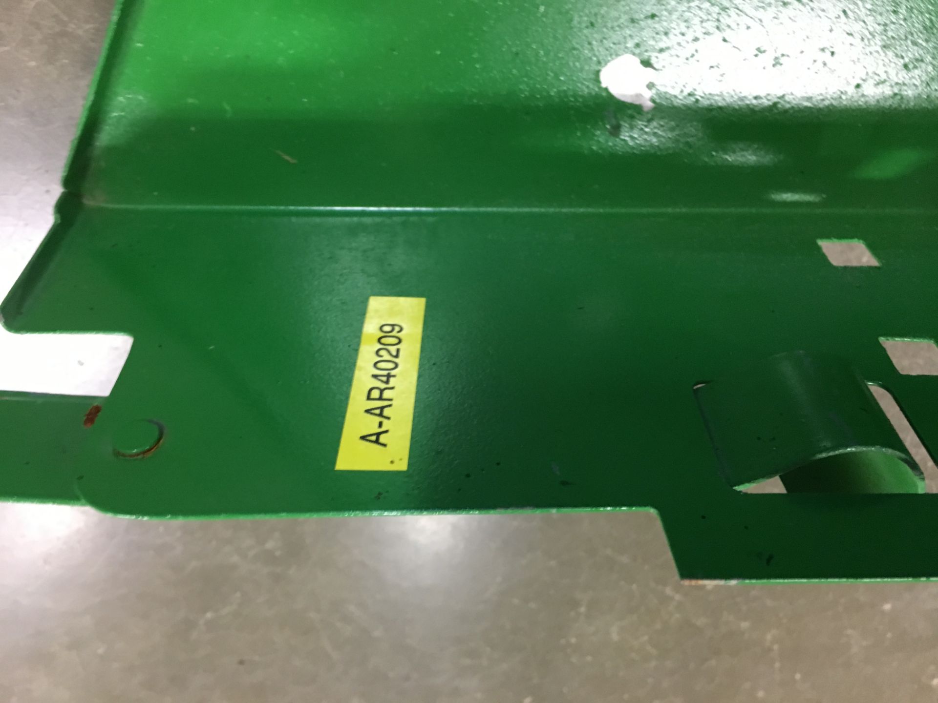 (1) JD BATTERY BOX FOR 3020/4020, PART # A-AR40209 - Image 2 of 2