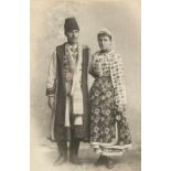 Rumänien - - Brun, Jules. Les 32 marriages roumains. Mit 16 Original-Photographien. Paris, Lemerre