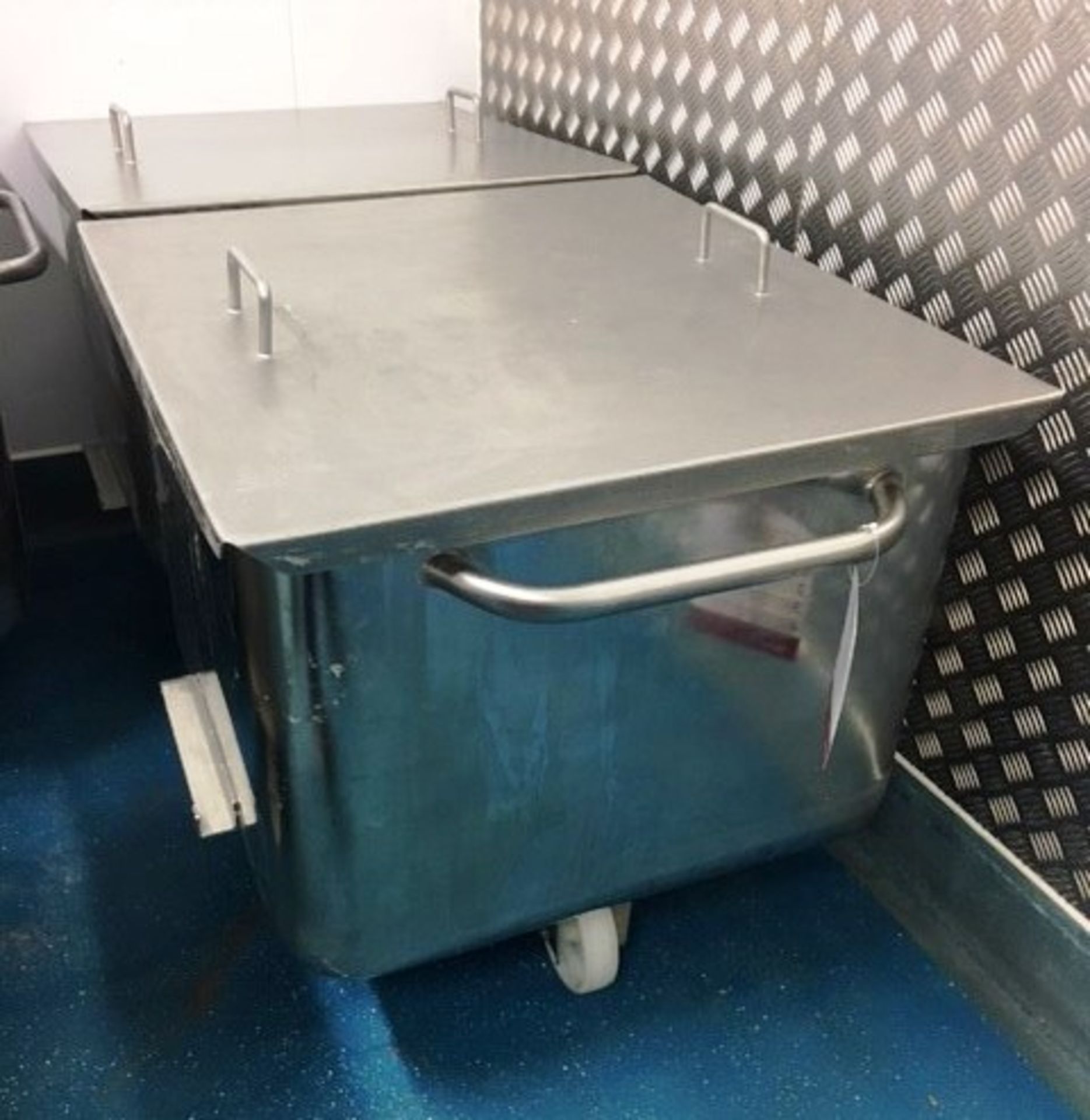 2 x Stainless Steel Mobile Eurobin Transfer Vessels w/ Lids - Image 2 of 2