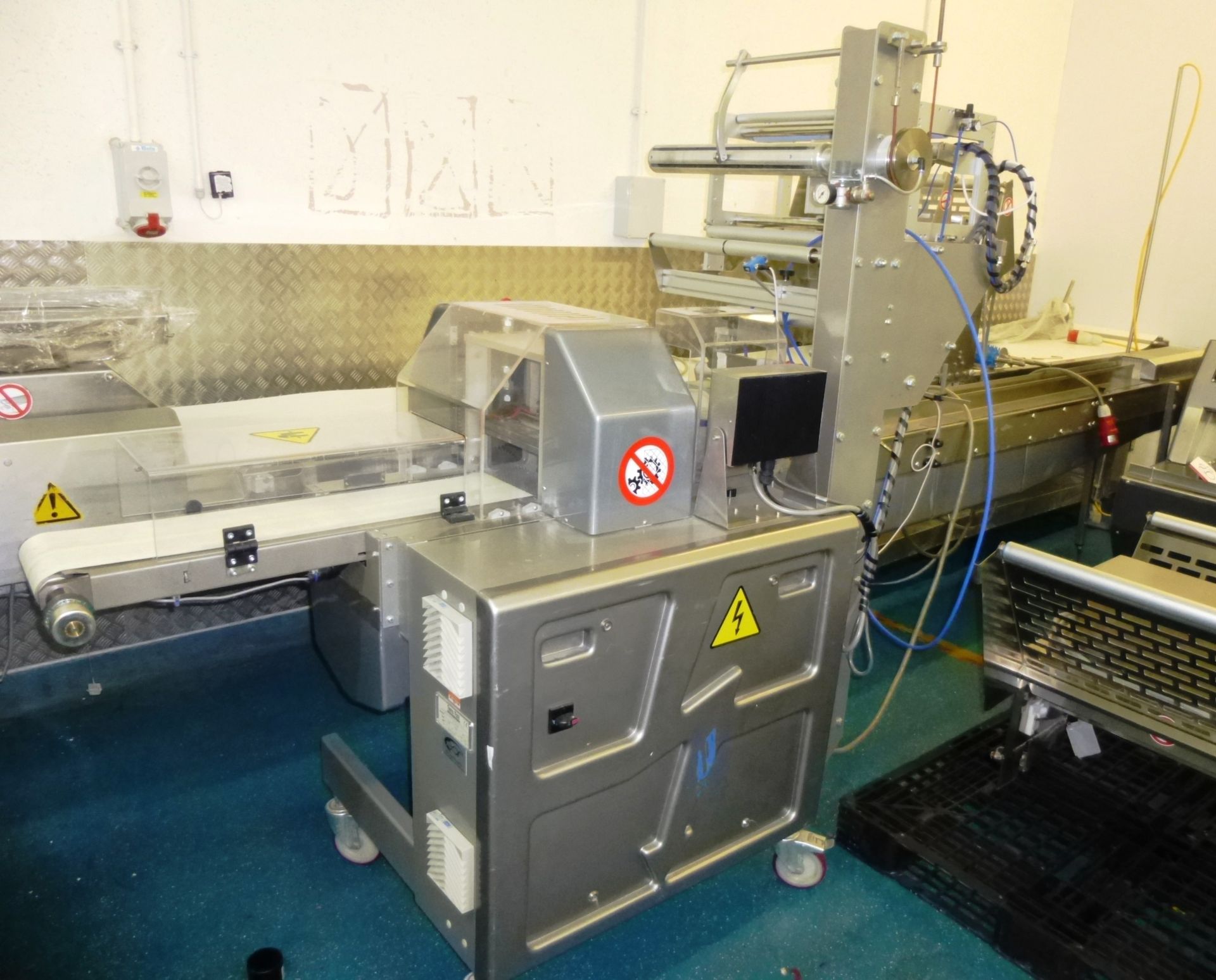 Tecno FP 015 Evo Flow Pack Wrapping Machine