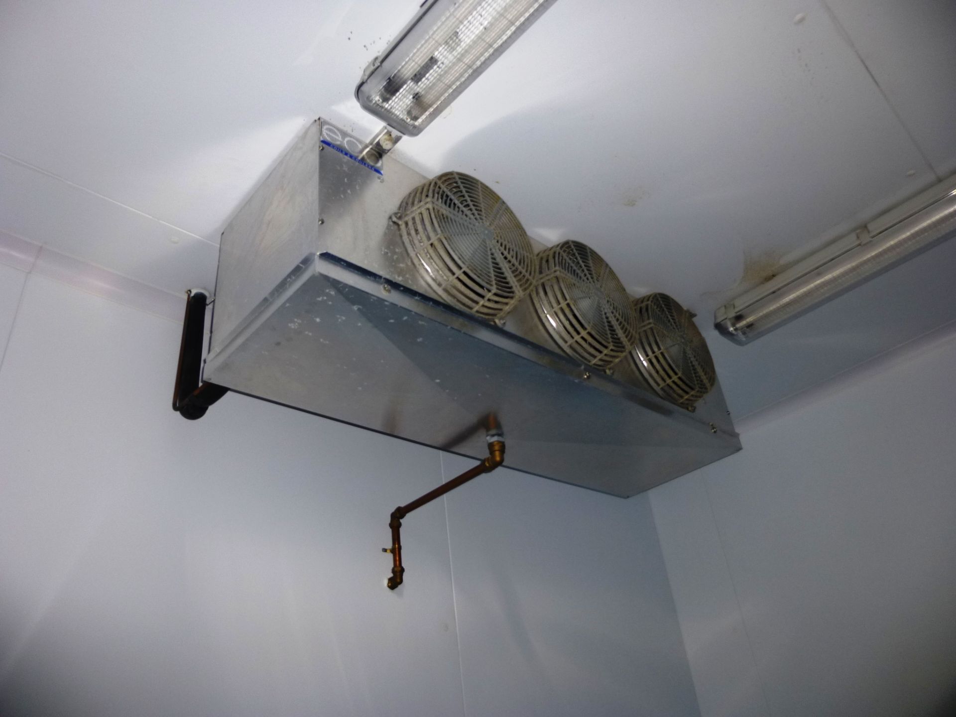 Williams chiller room w/ 3 Fan Eco Chiller - Image 3 of 3