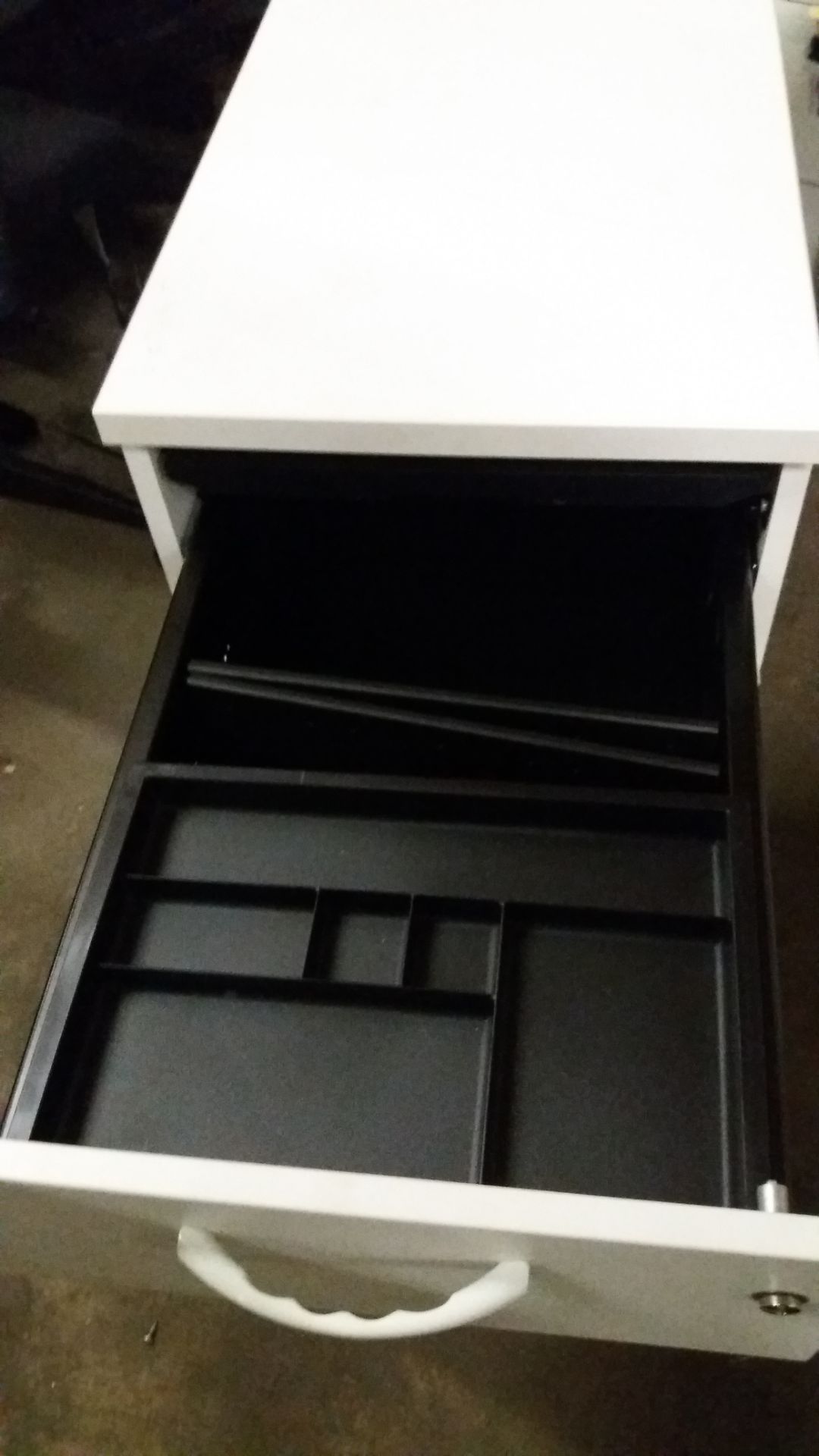 6 Person Office Work Station with 6 x 2 drawer under desk filing cabinets (dismantled) - Image 19 of 22