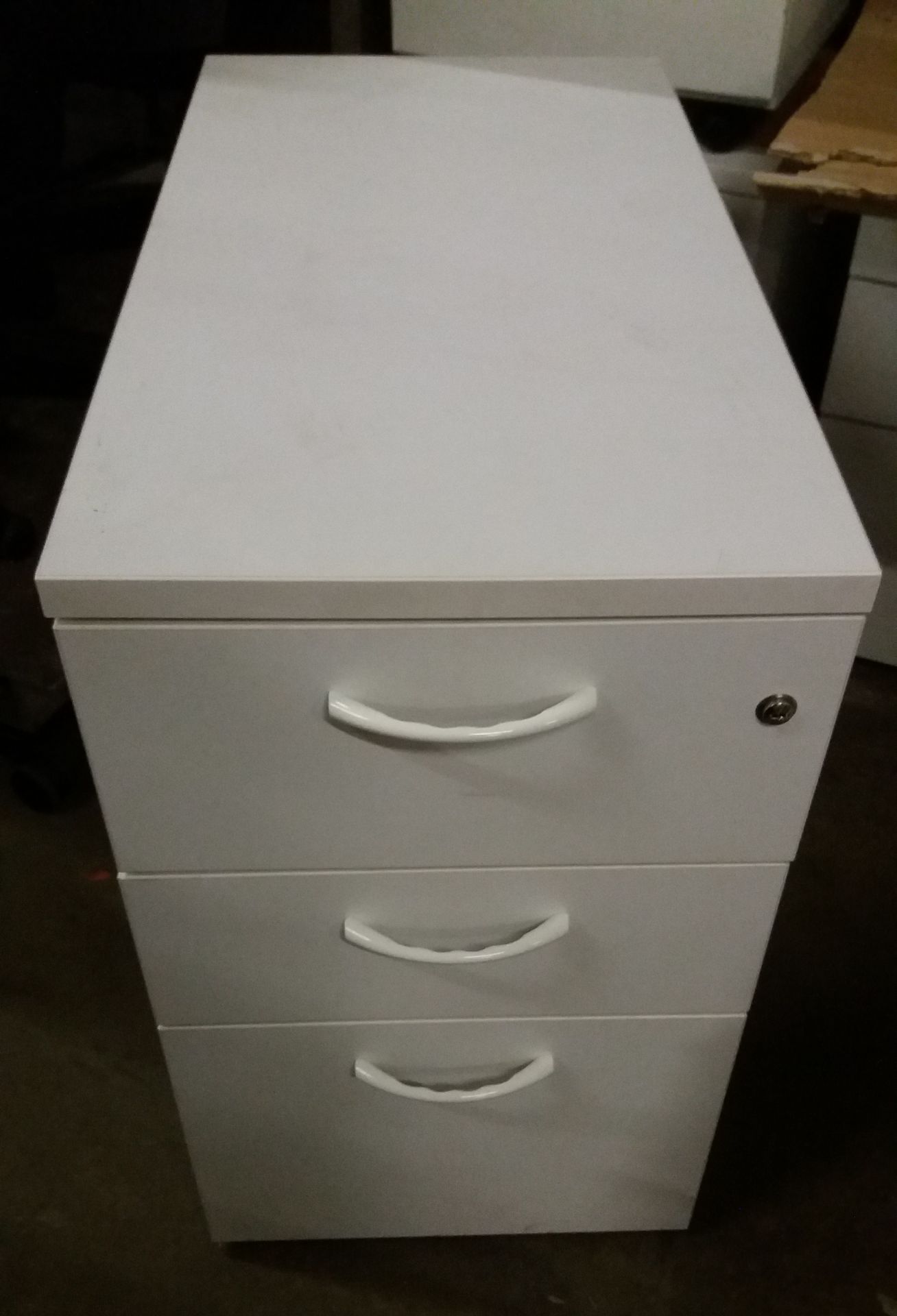 6x Under-desk Cabinets - Image 8 of 10